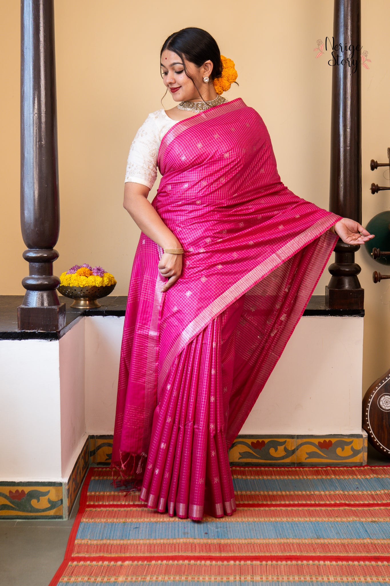 GAYANA (गायना)