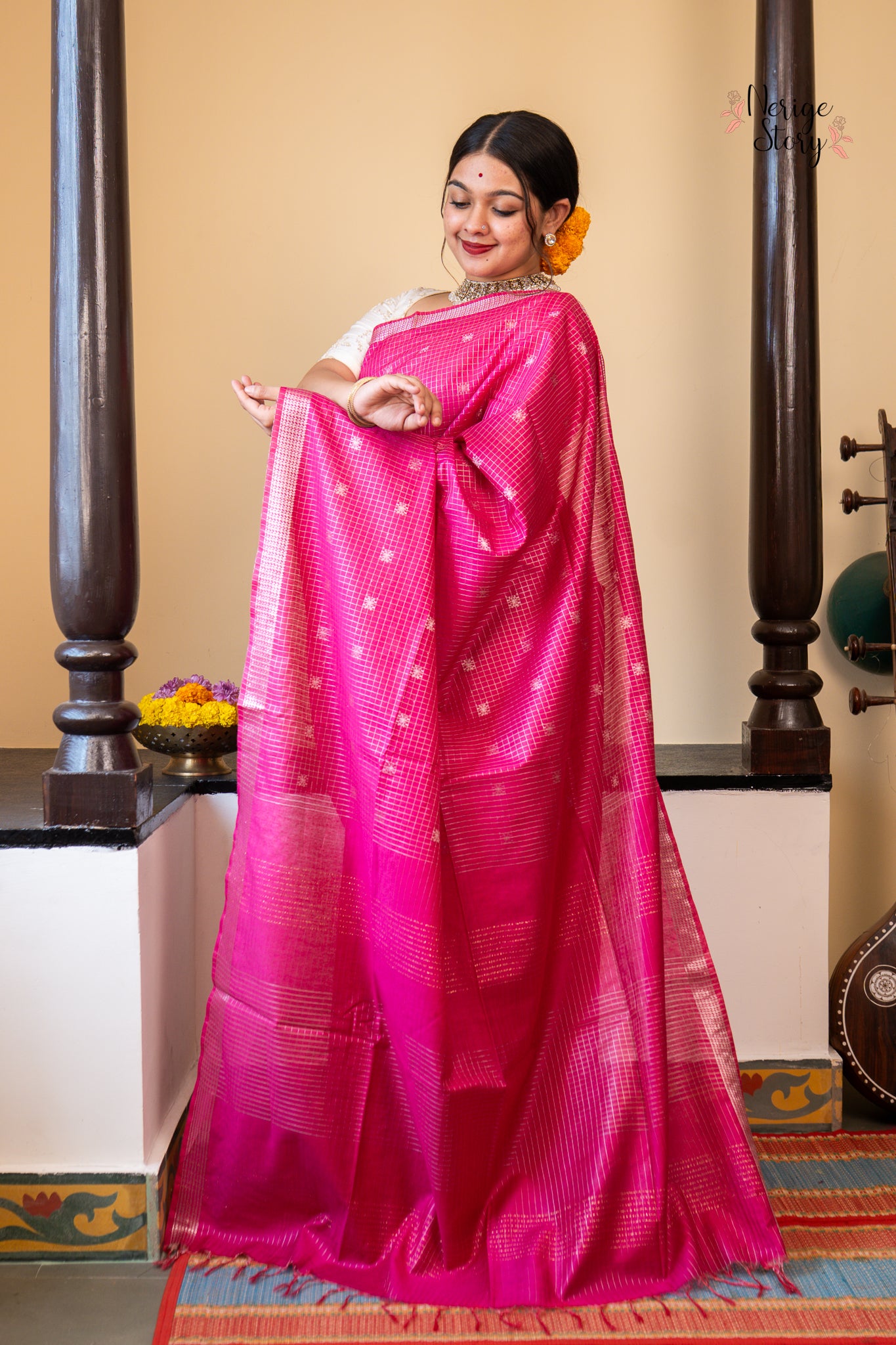 GAYANA (गायना)