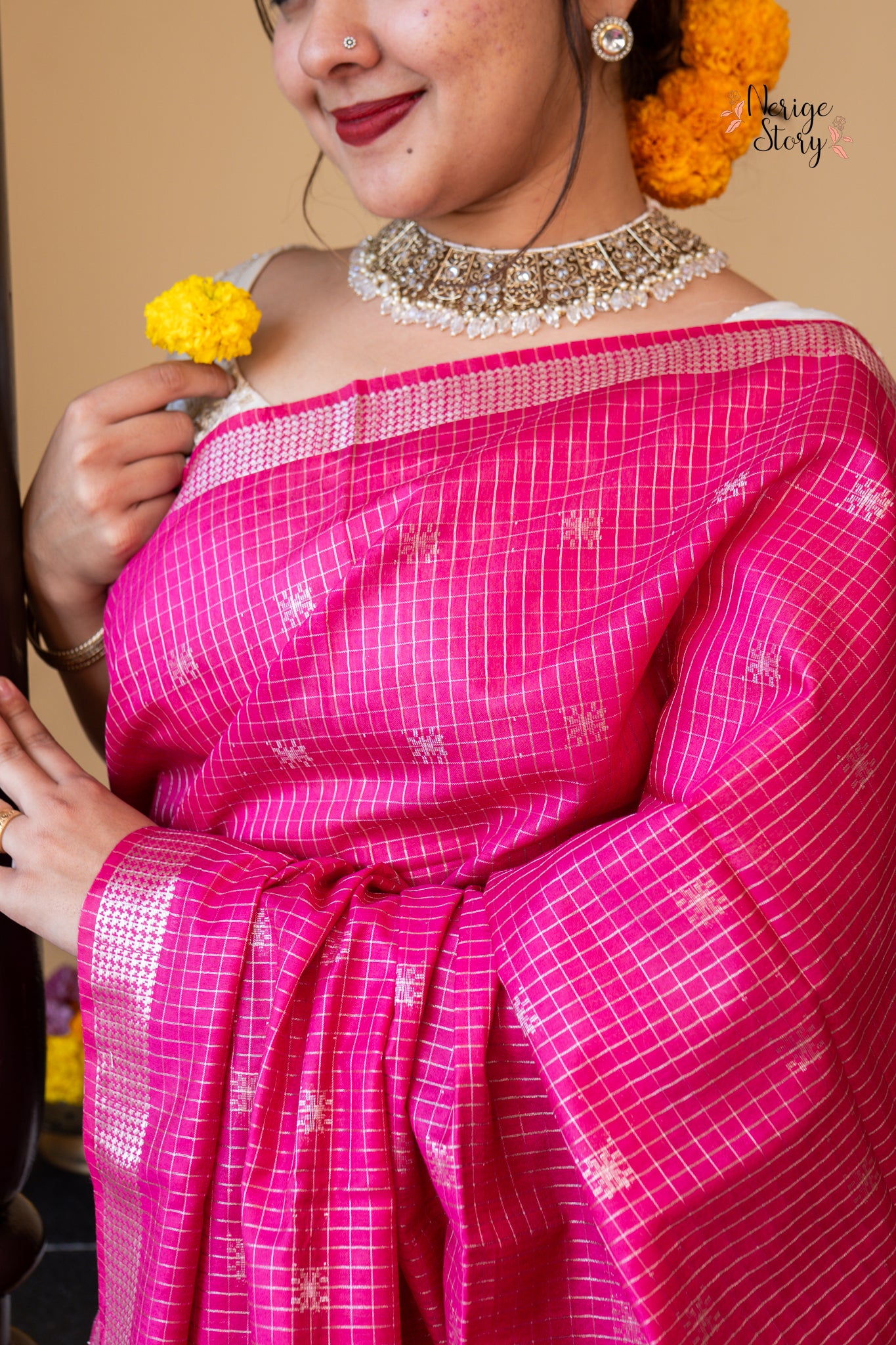 GAYANA (गायना)