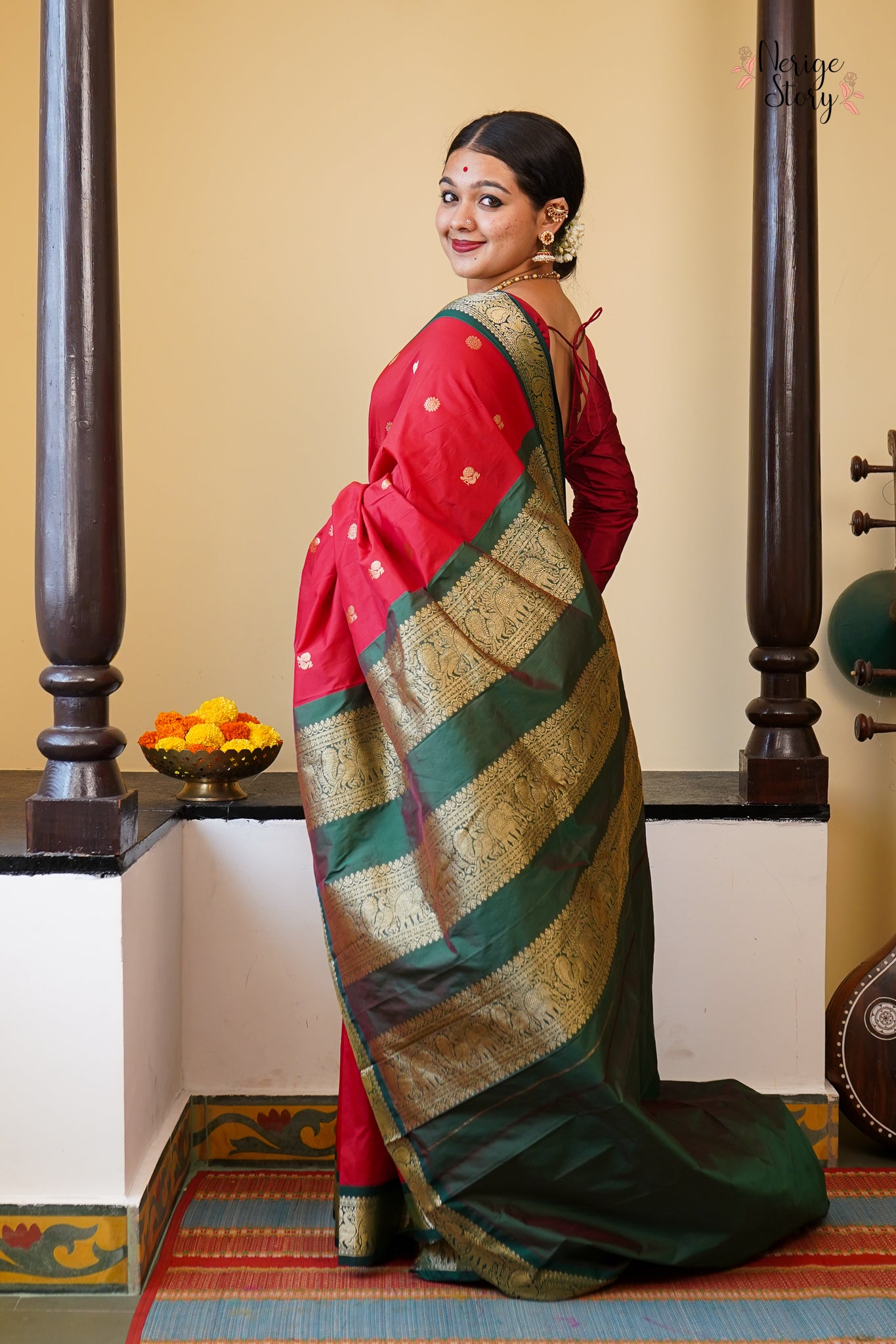 MAYUKHINI (ಮಯೂಖಿನಿ)