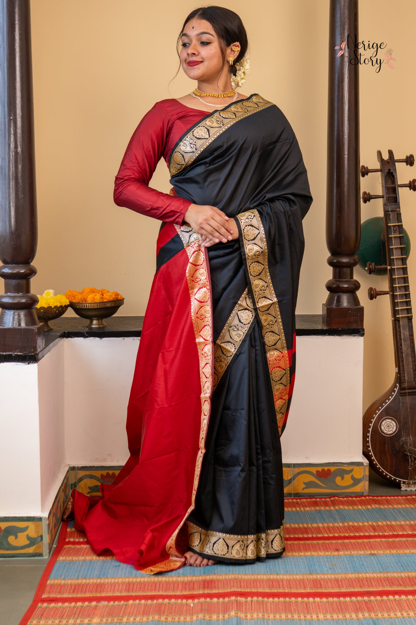 CHARUSHREE (चारुश्री)