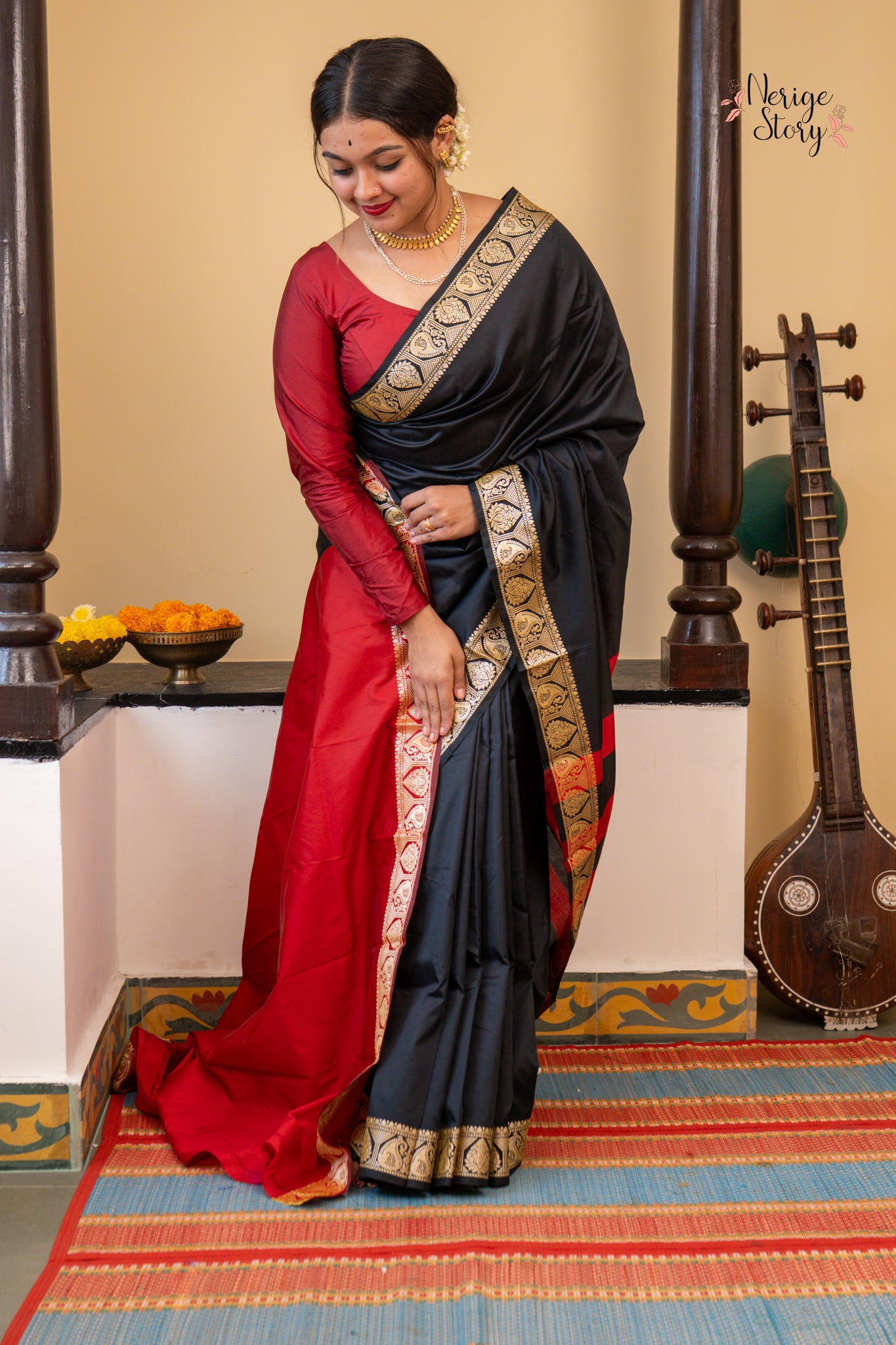 CHARUSHREE (चारुश्री)