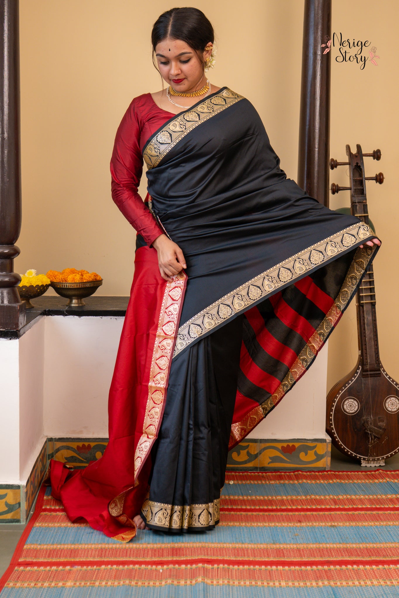 CHARUSHREE (चारुश्री)