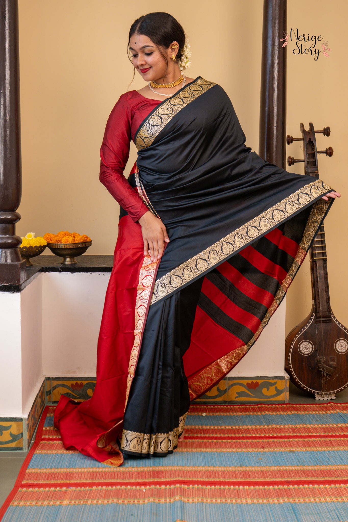 CHARUSHREE (चारुश्री)