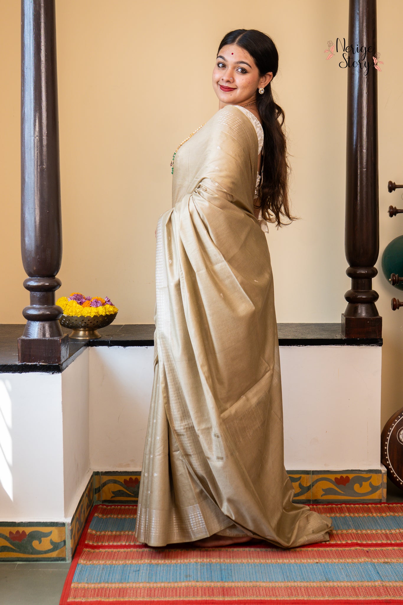 ANANYI (अनन्यी)