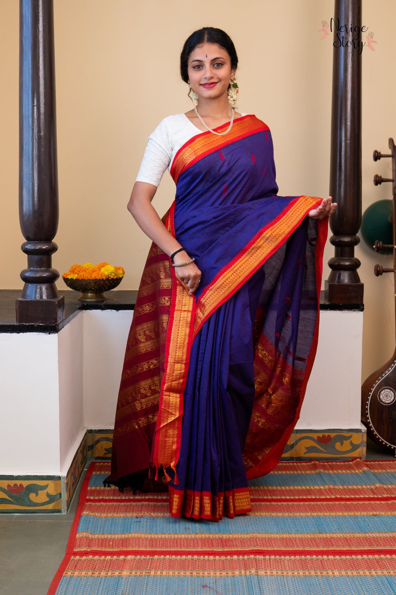 ELINA (एलीना)