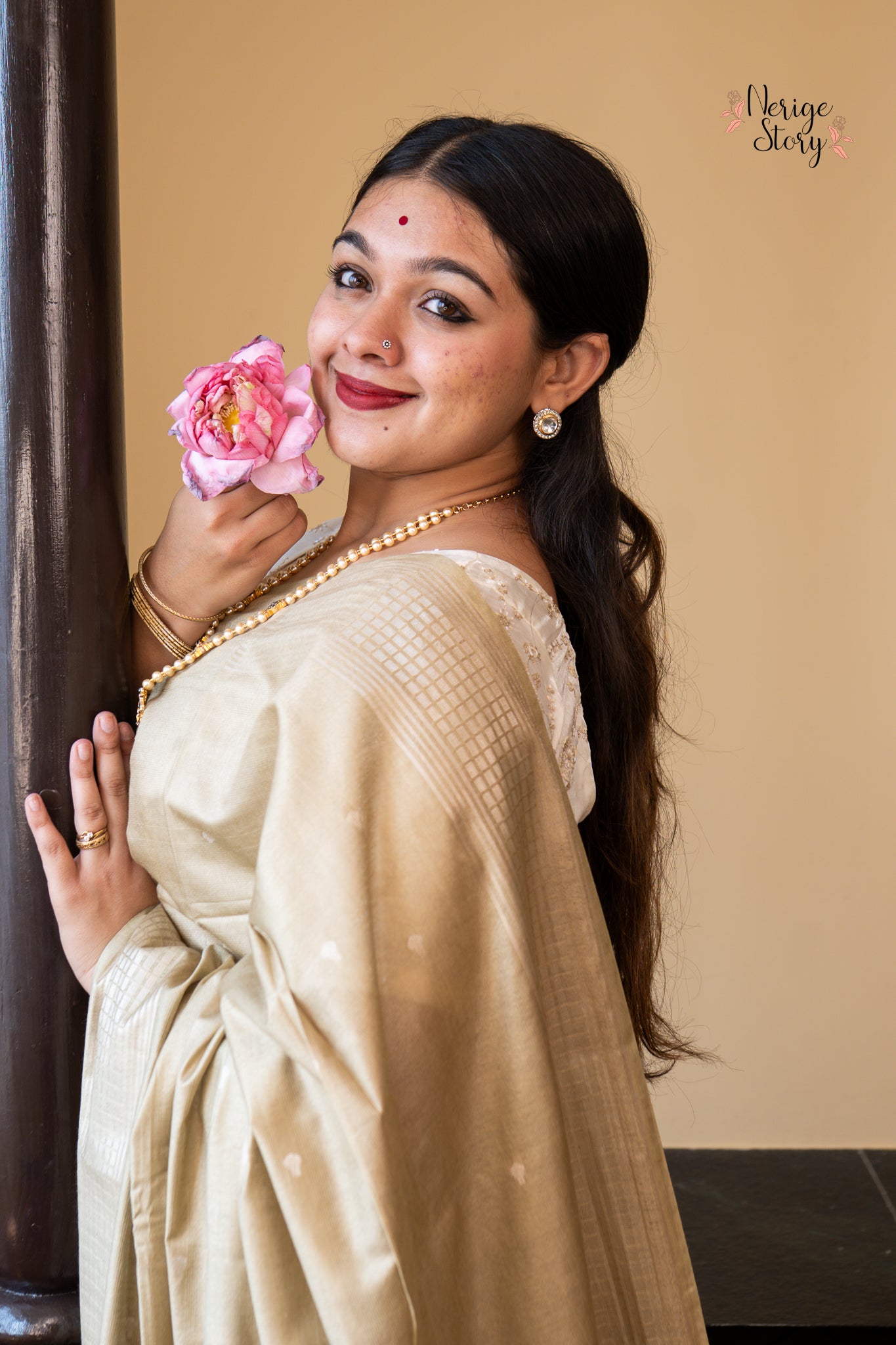 ANANYI (अनन्यी)