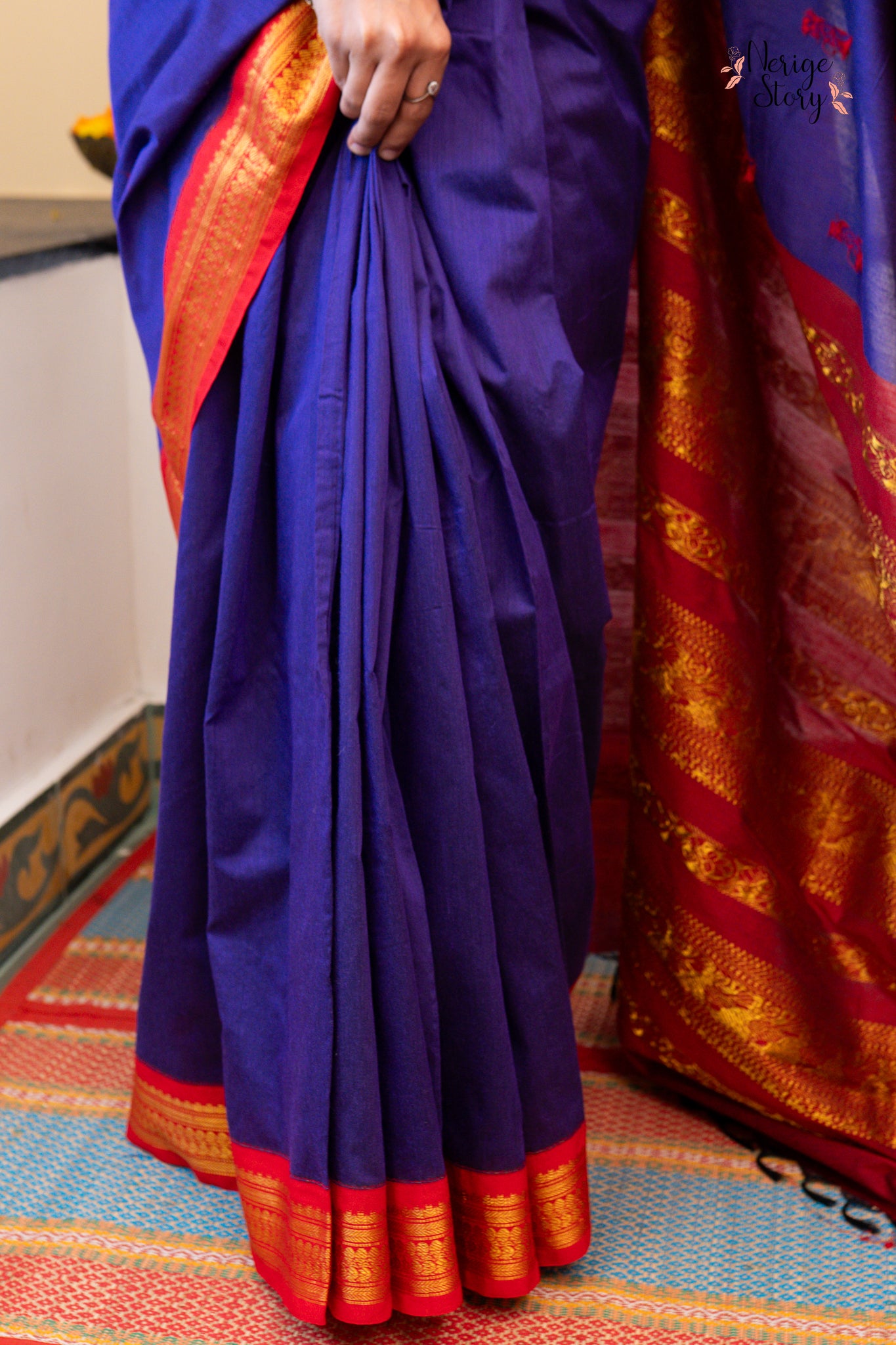 ELINA (एलीना)