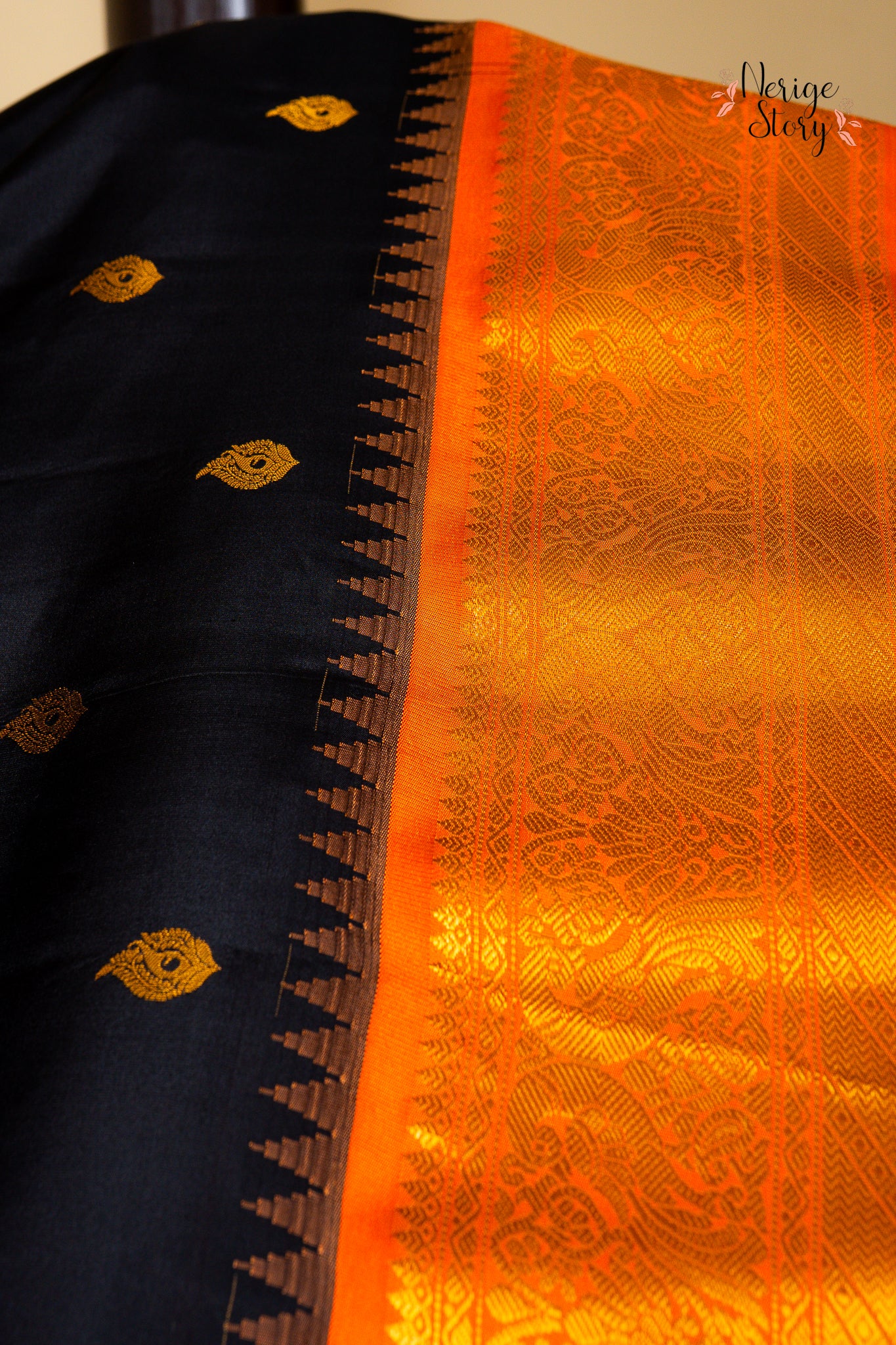AVANISUTA (అవనిసుత)