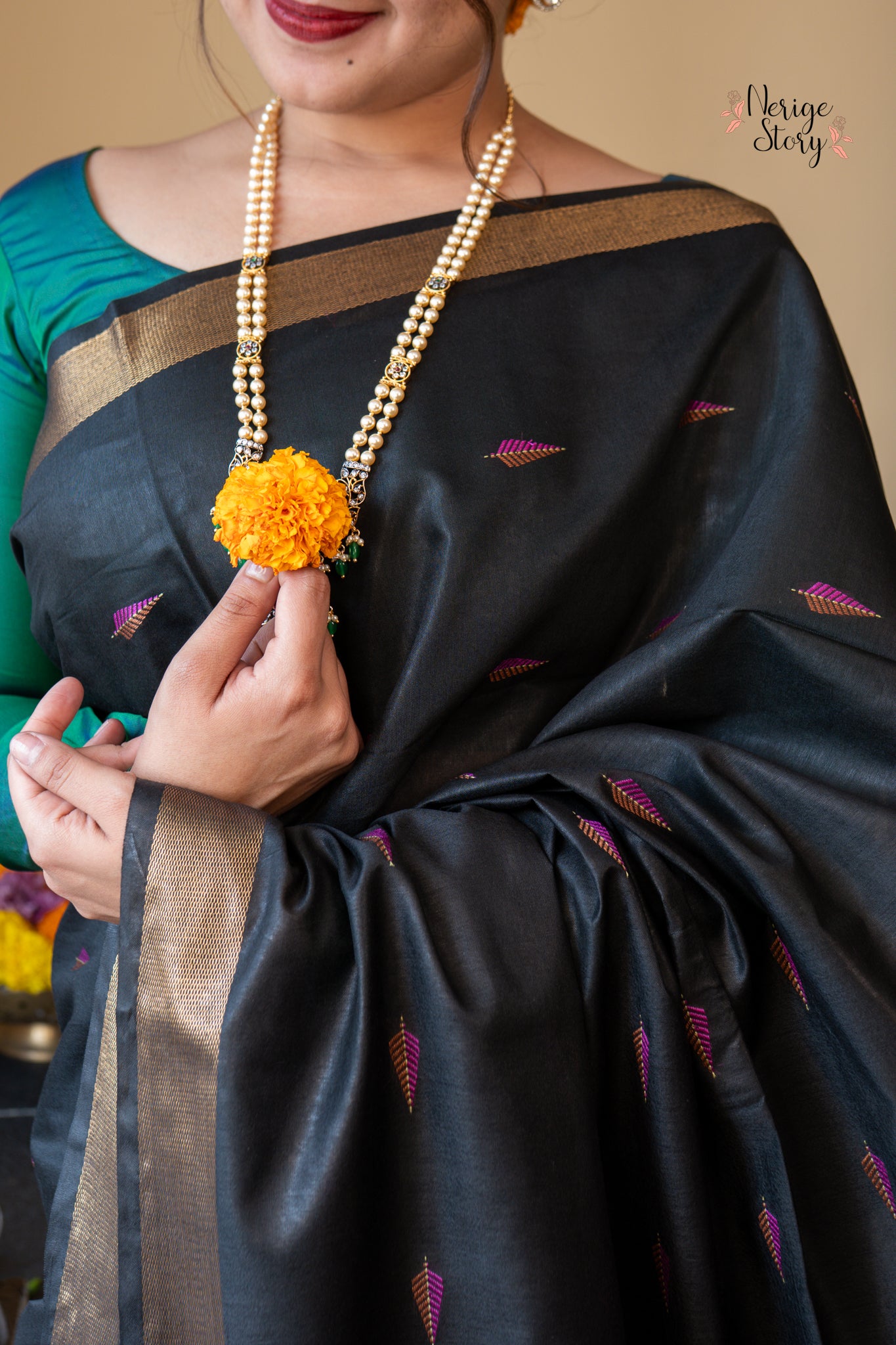 HANSI (हंसी)