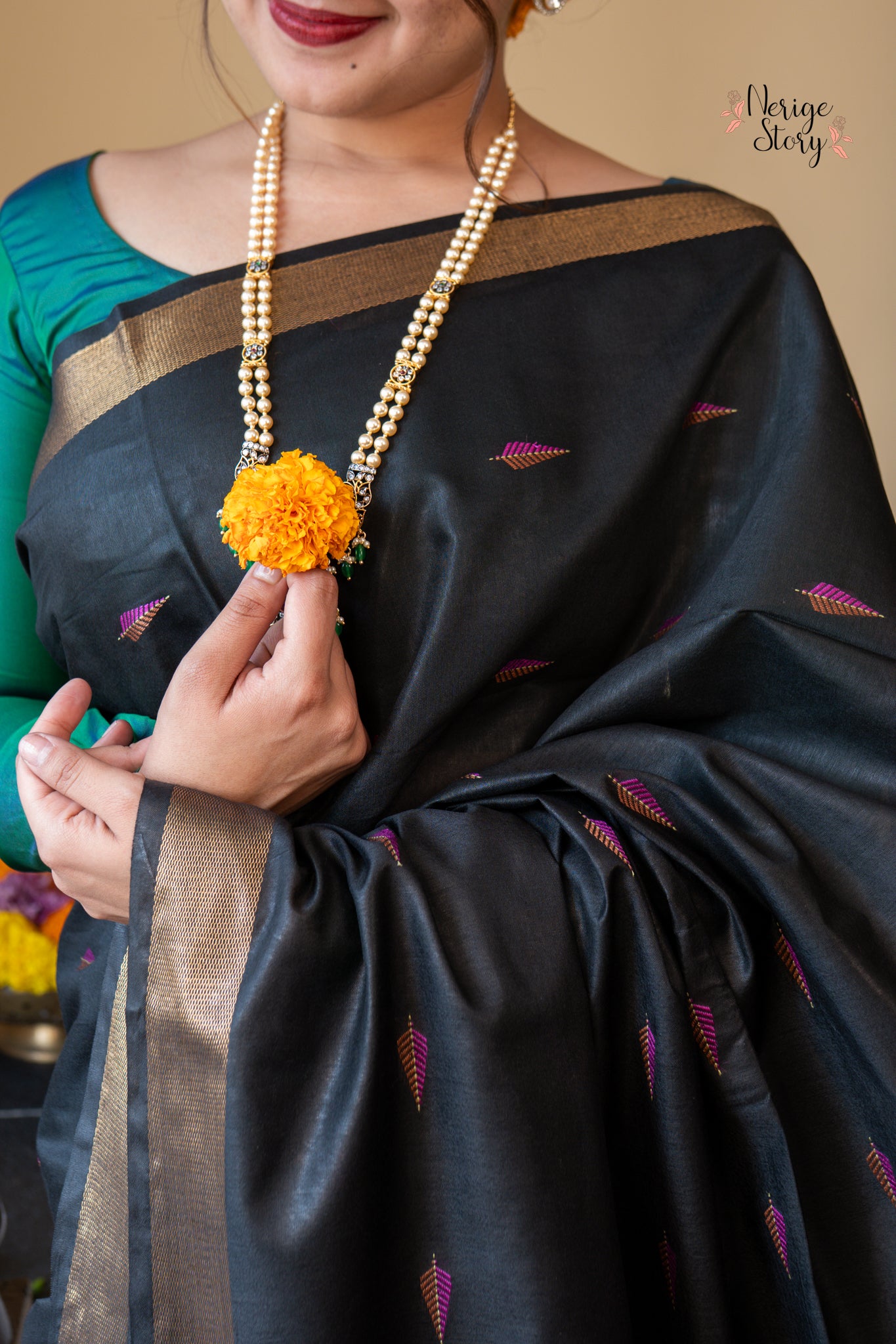 HANSI (हंसी)