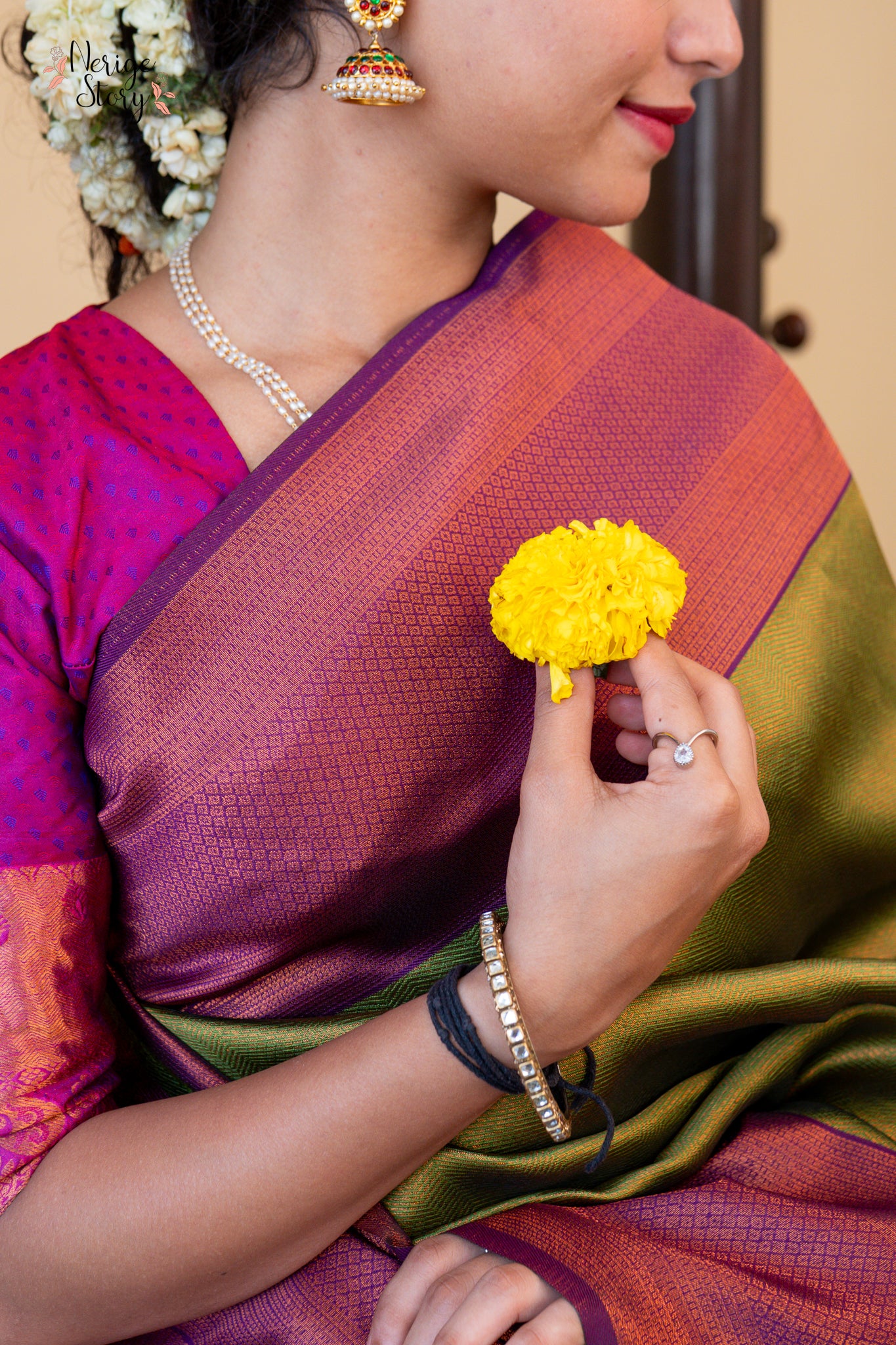 DHARINI (धरिणी)