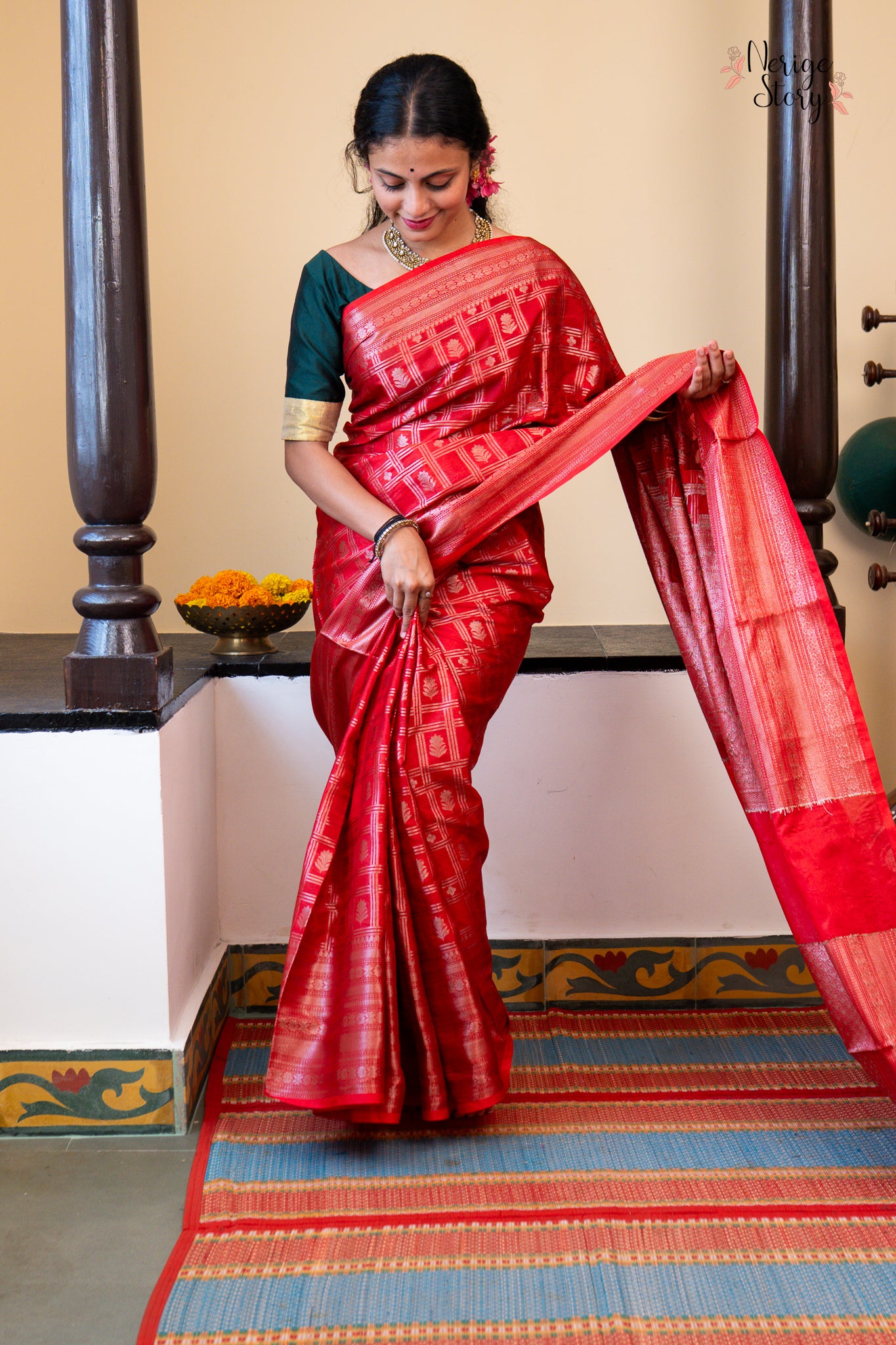 JHILMIL (झिलमिल)