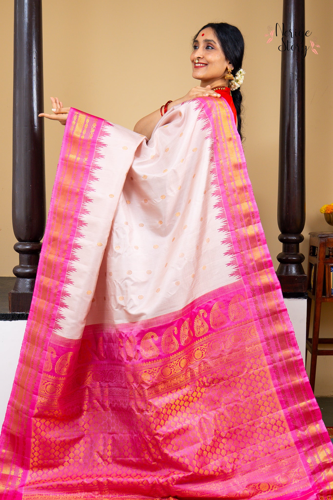 CHITRAKSHI (చిత్రాక్షి)