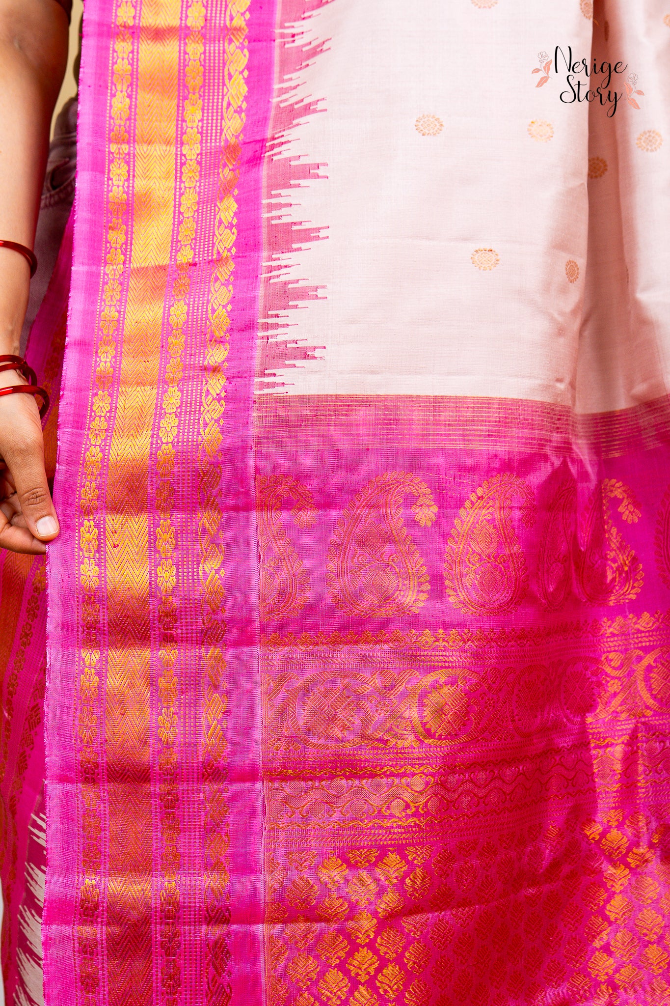 CHITRAKSHI (చిత్రాక్షి)