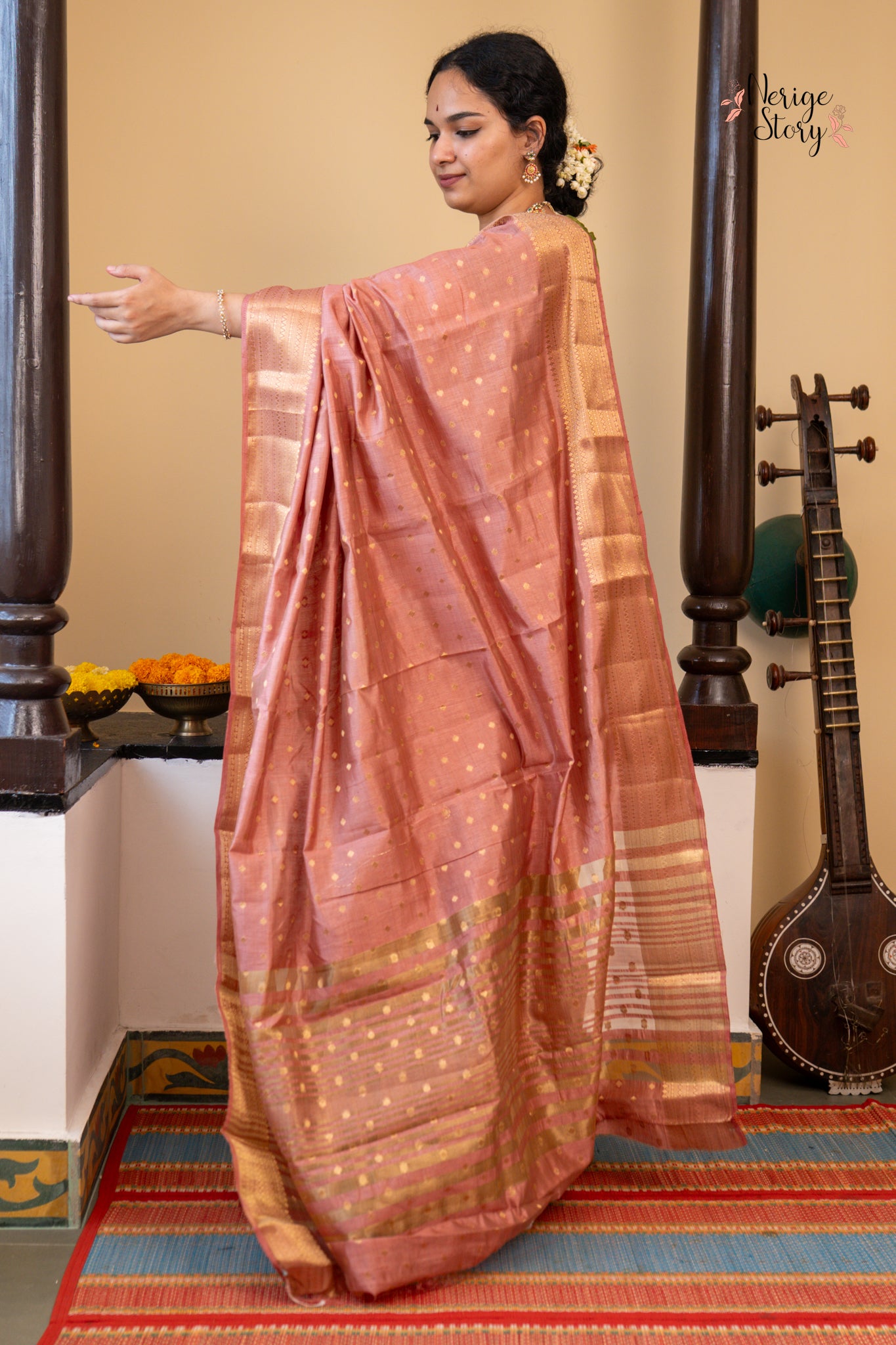 AMODINI (अमोदिनी)