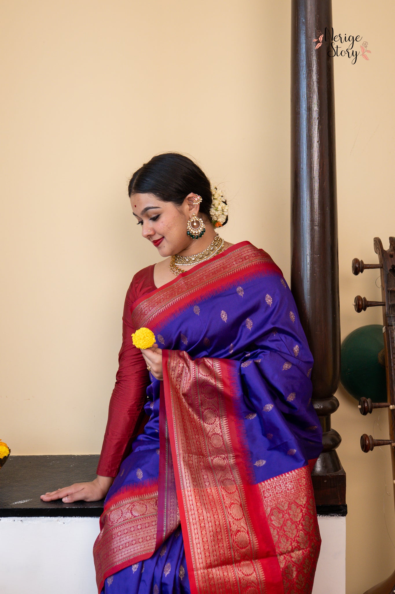 MANISHA (मनीषा)