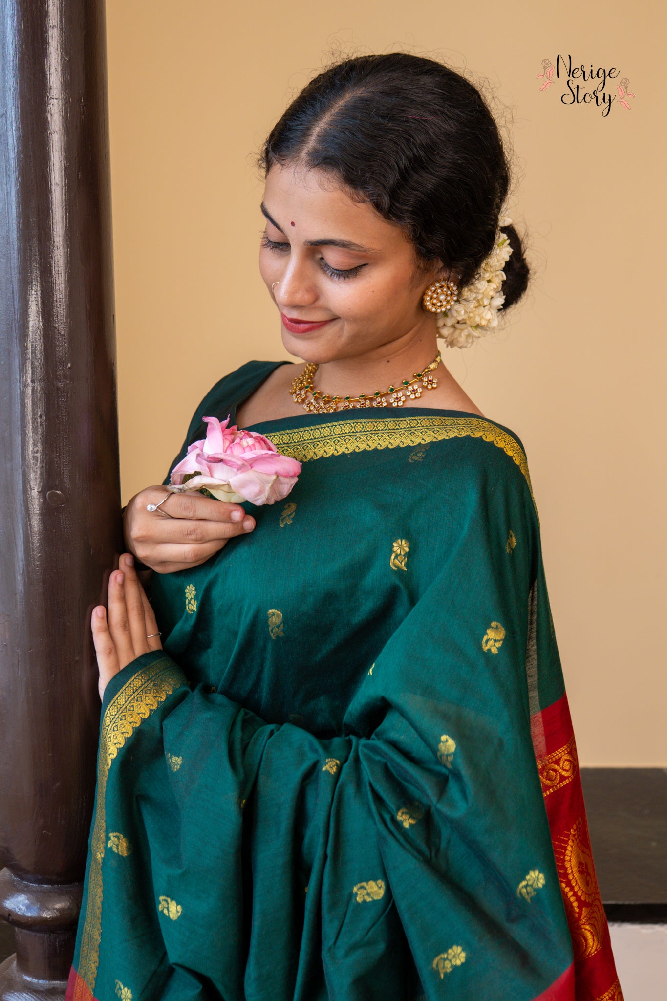 DEVINA (ದೇವಿನಾ)