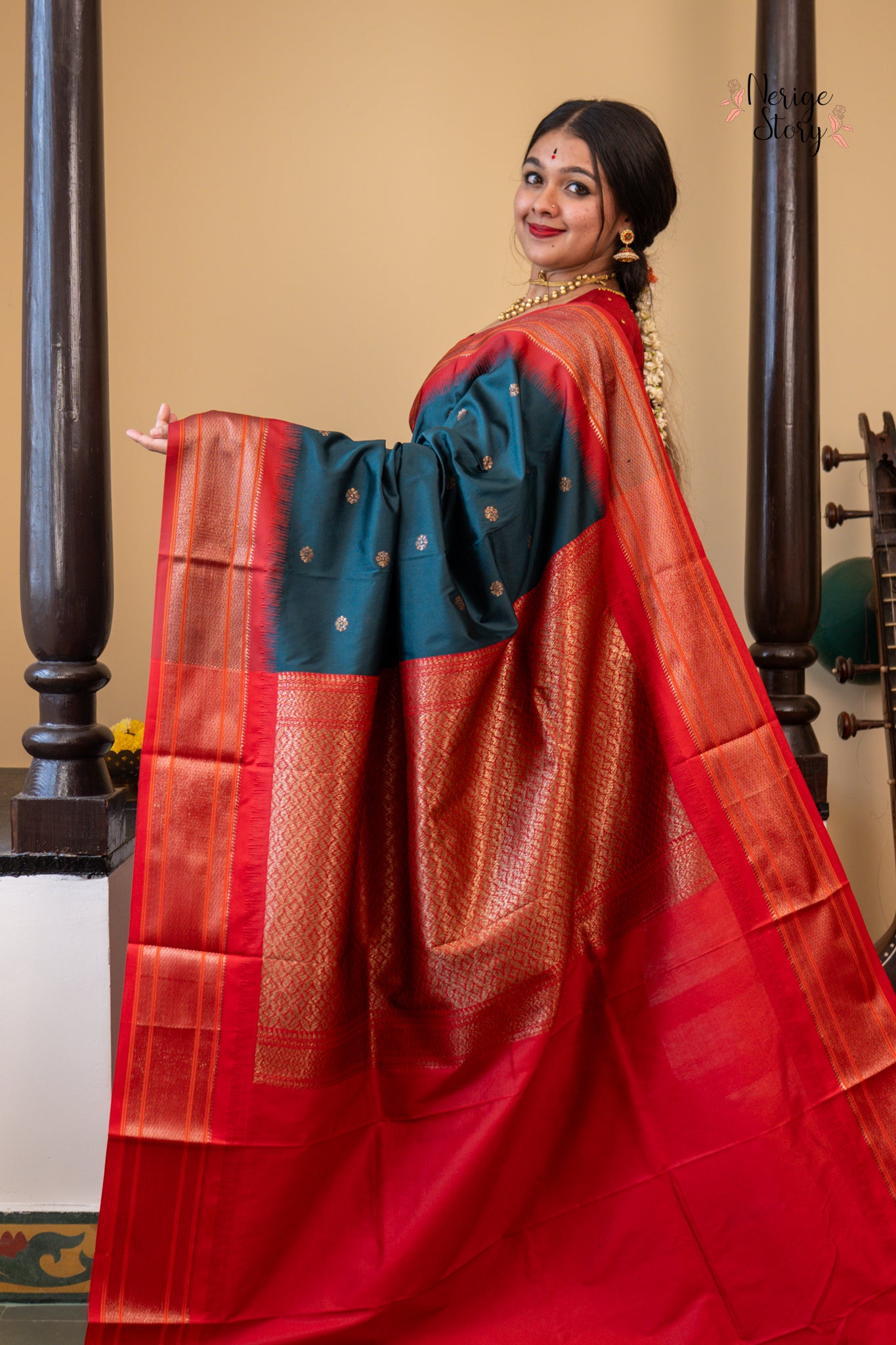 VARNIKA (वर्णिका)