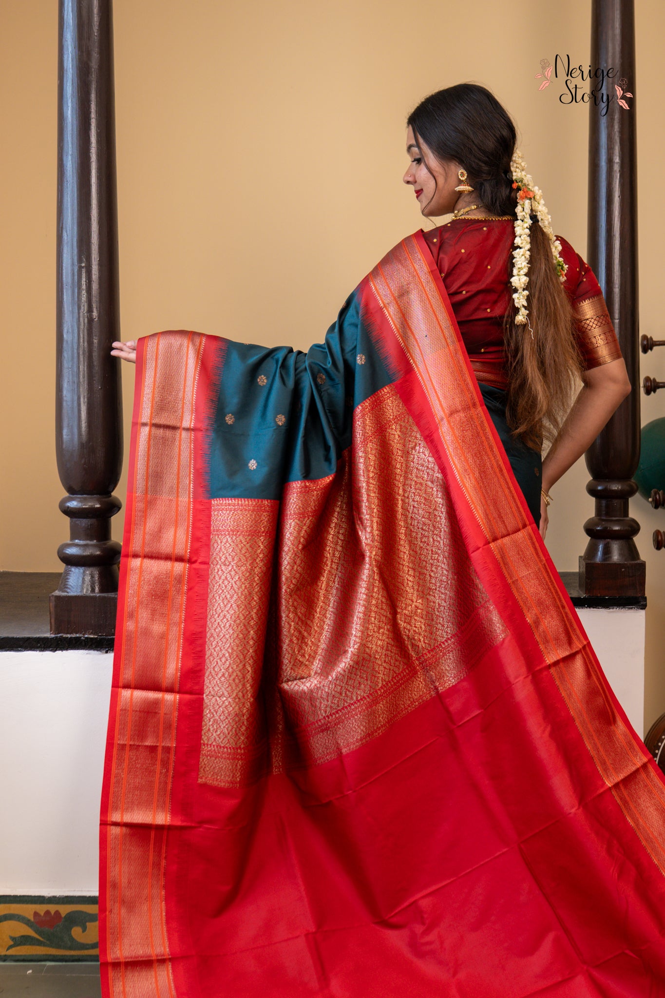 VARNIKA (वर्णिका)