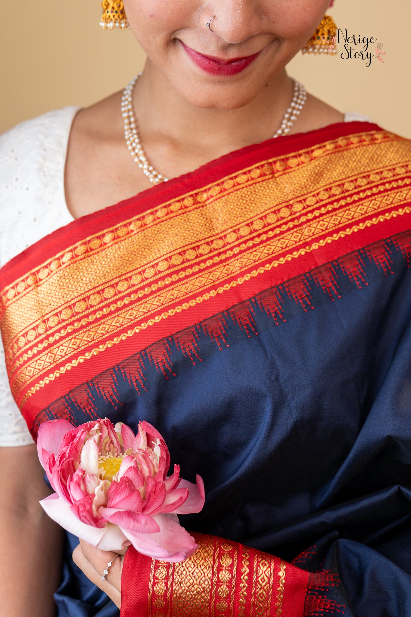 FALAKSHI (ಫಲಕ್ಷಿ)