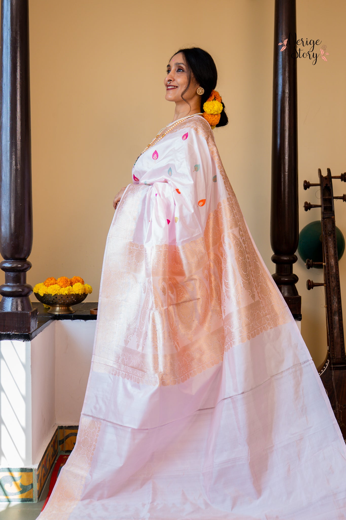 ISHVARII (ईश्वरी)