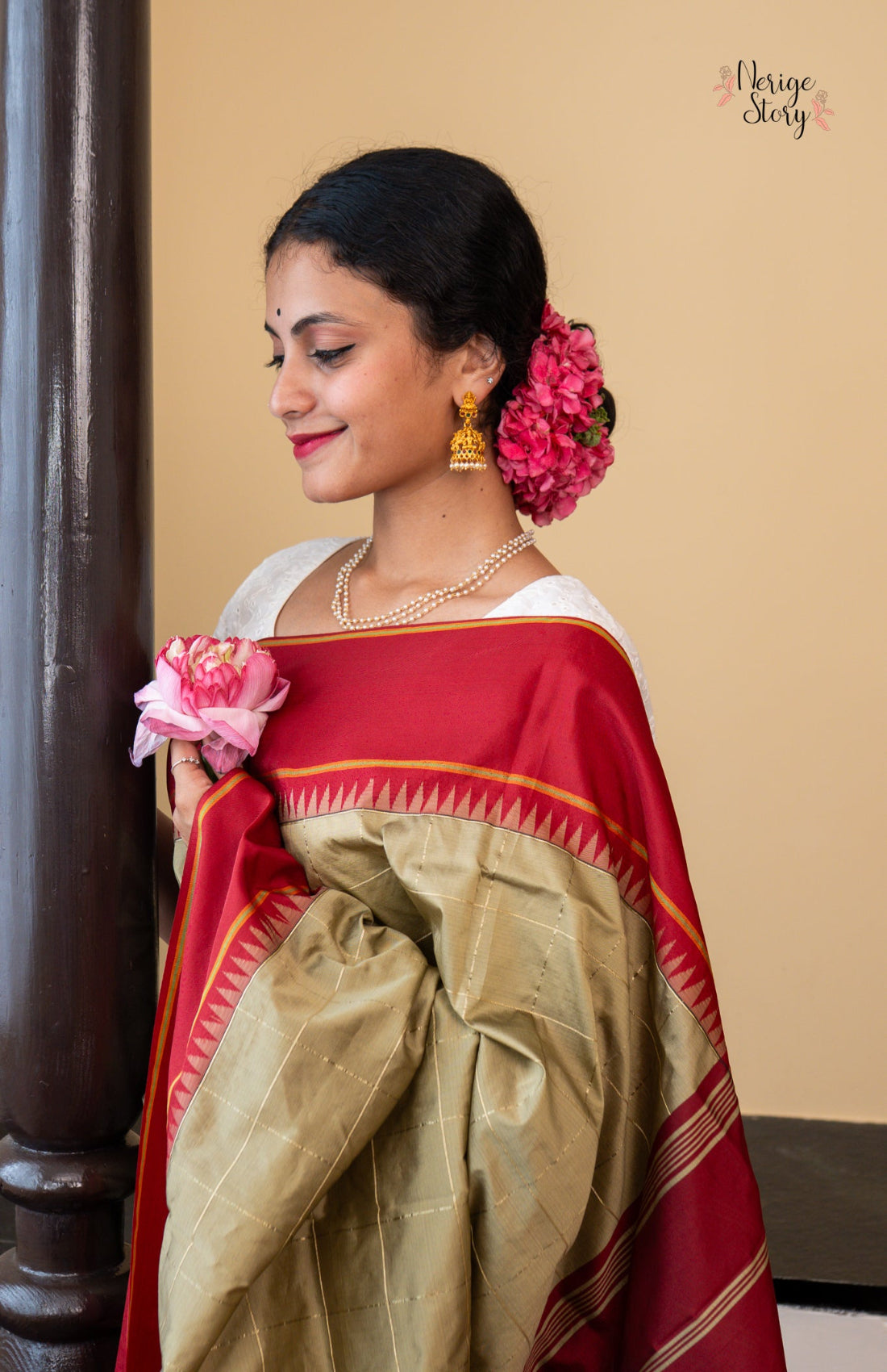 MOUNIKA (ಮೌನಿಕಾ)