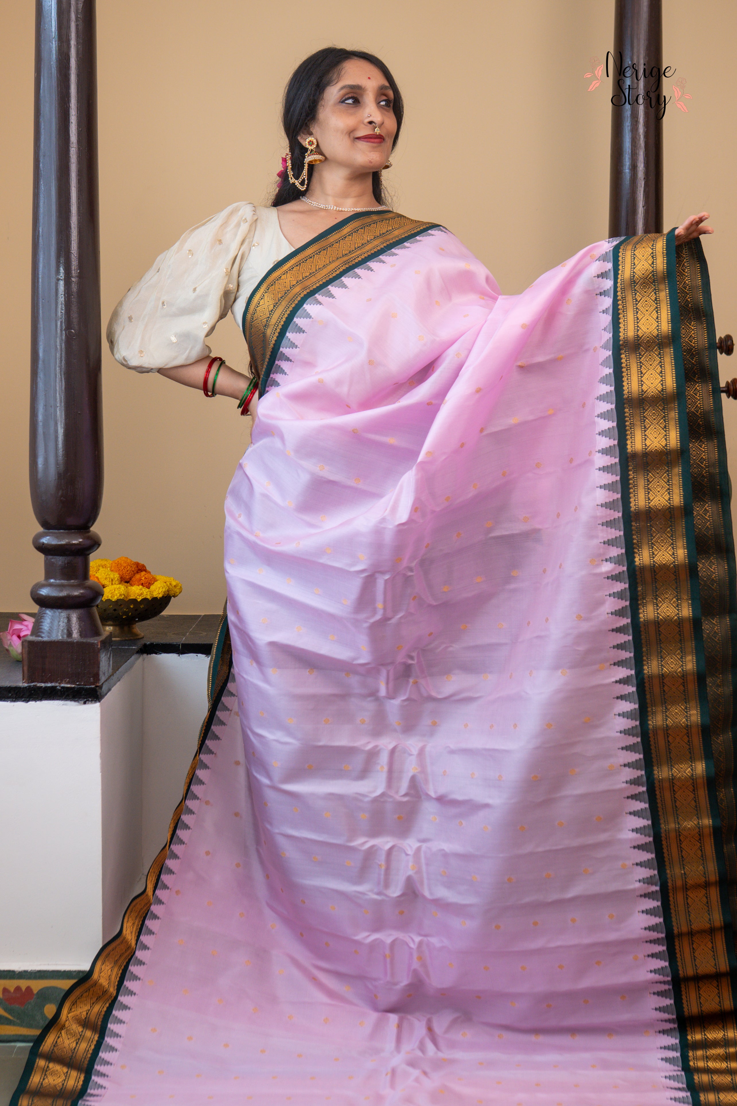 DEEPAANJALA (దీపాంజలా﻿)