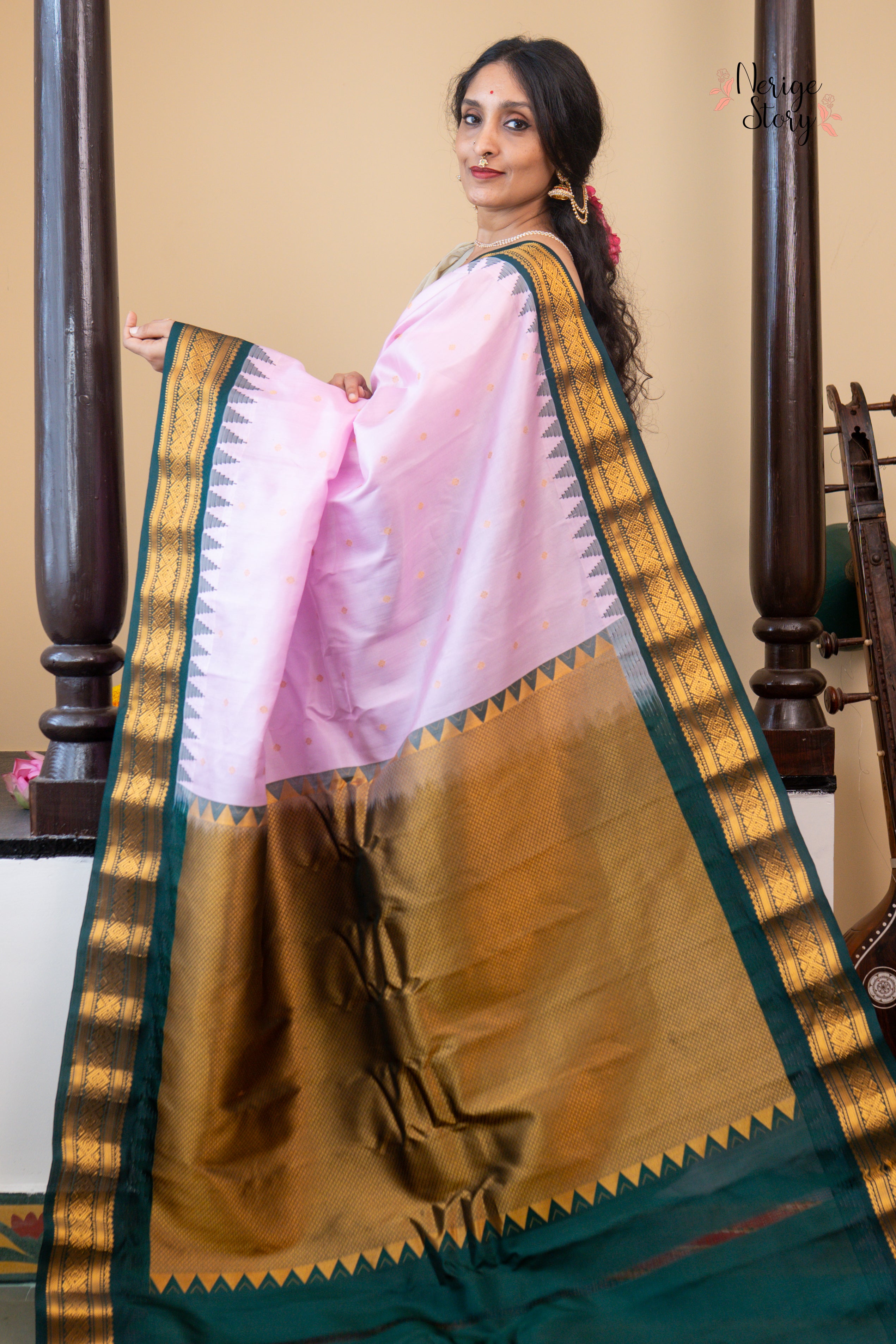 DEEPAANJALA (దీపాంజలా﻿)