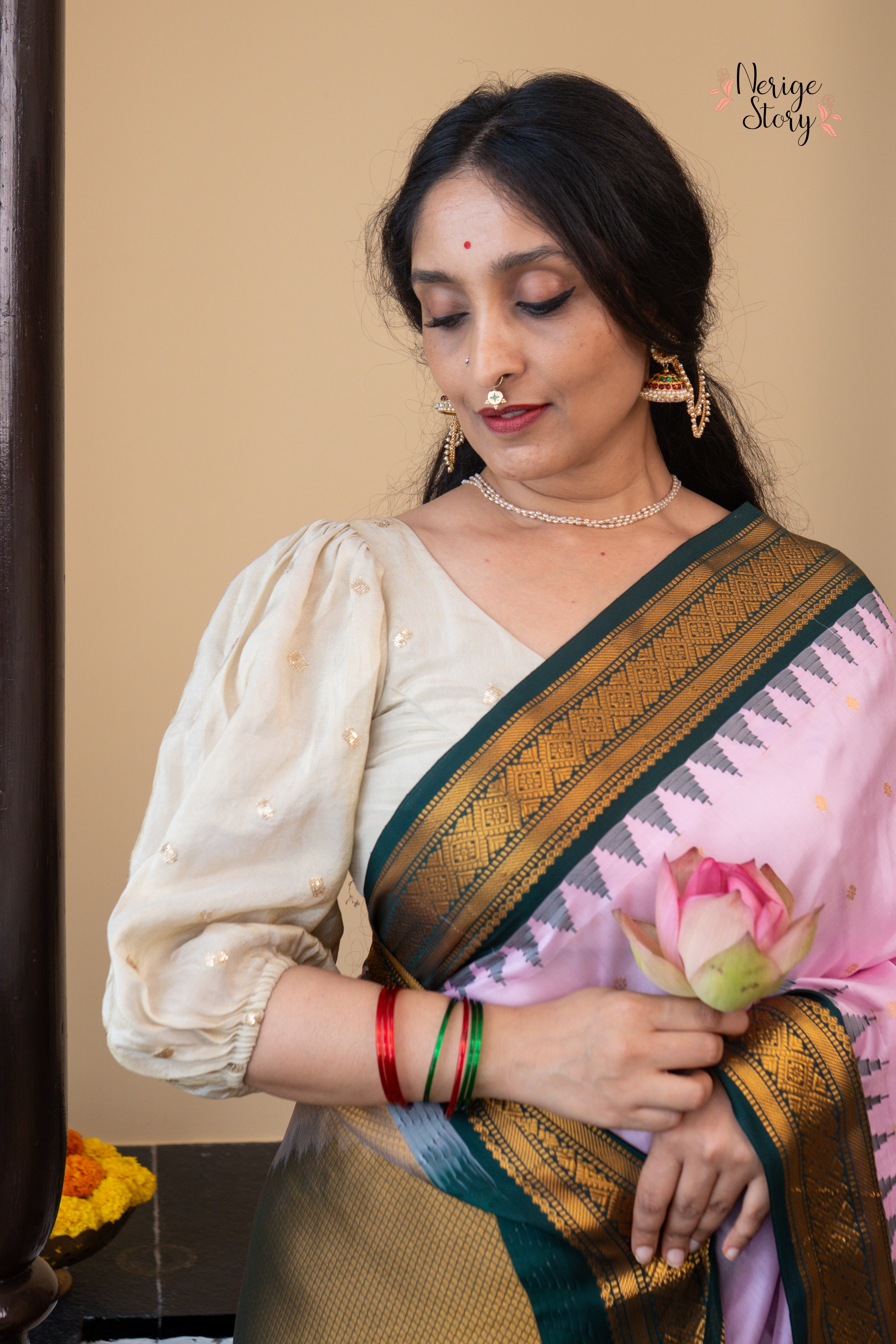 DEEPAANJALA (దీపాంజలా﻿)