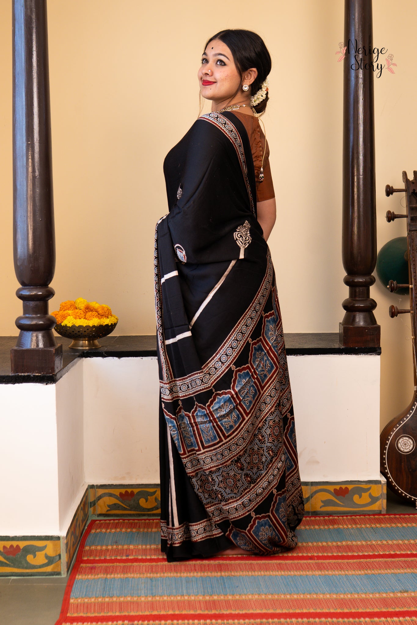 NAYANA (नयना)