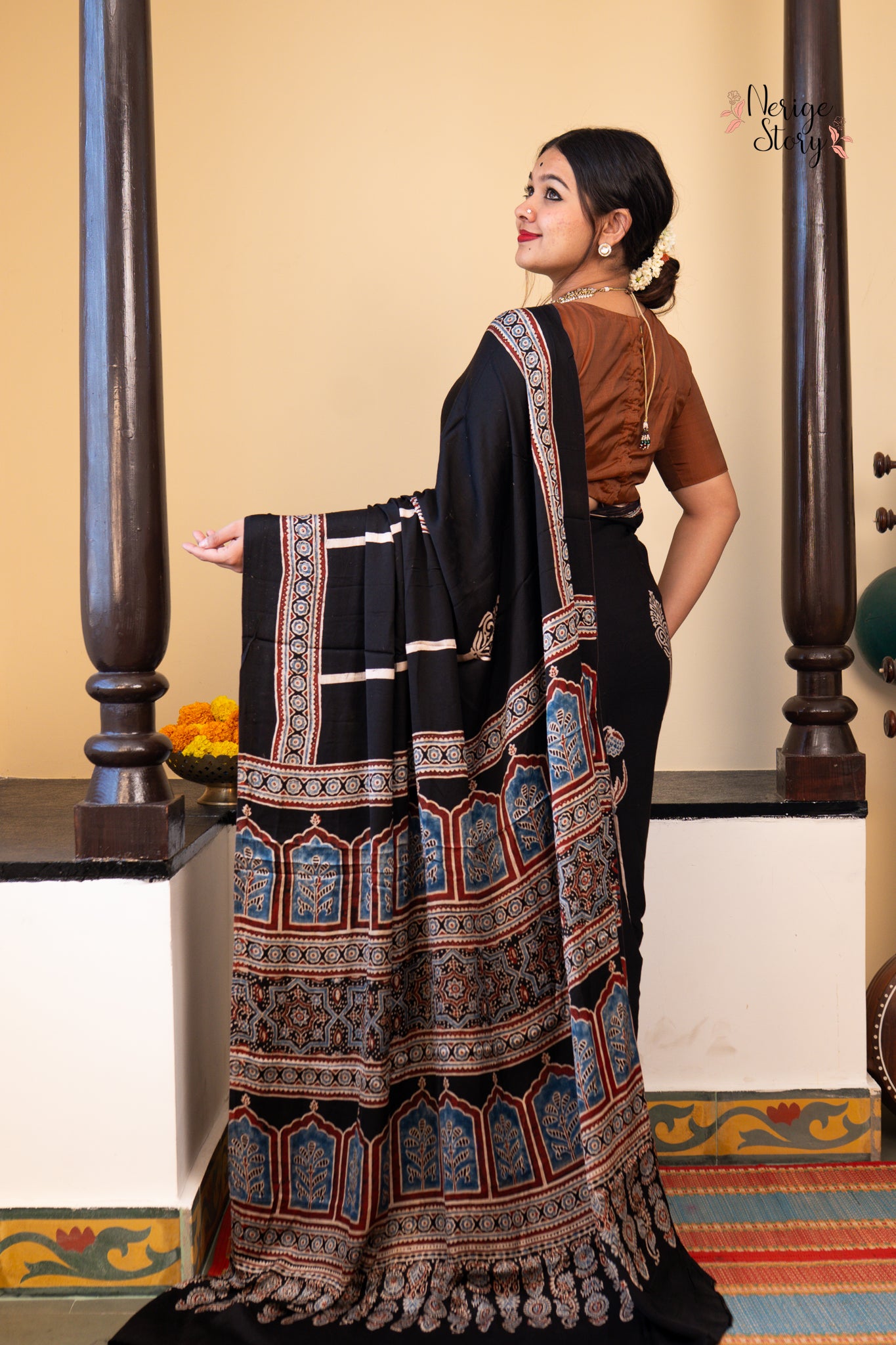 NAYANA (नयना)