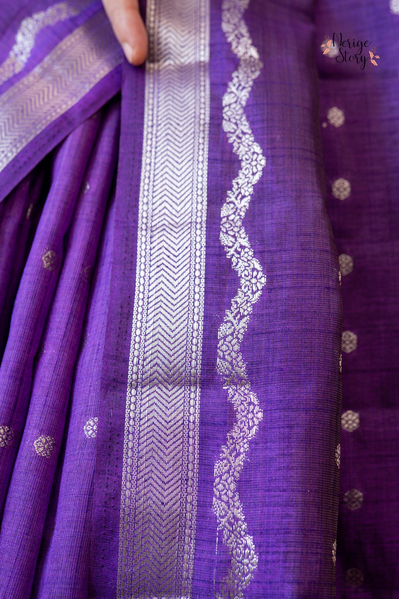 ANANYA (अनन्या)