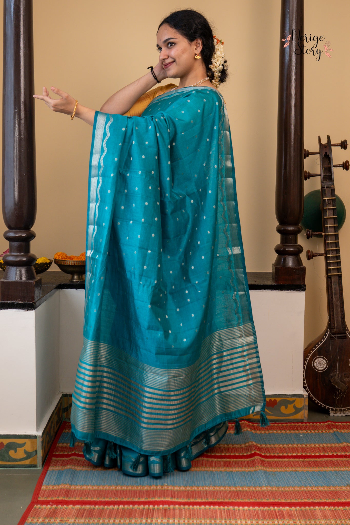AANAYA (आनया)
