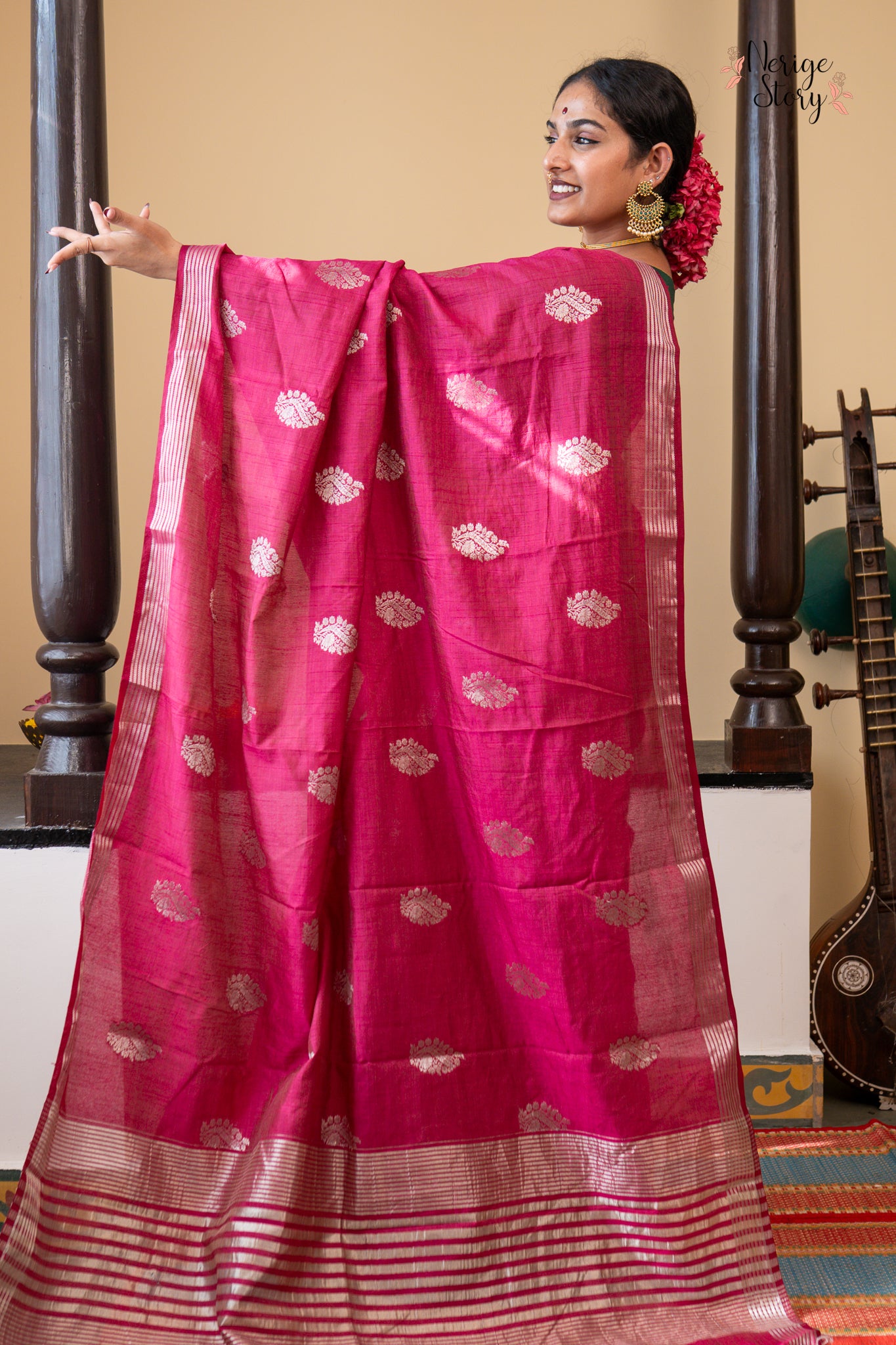 HANSIKA (हंसिका)