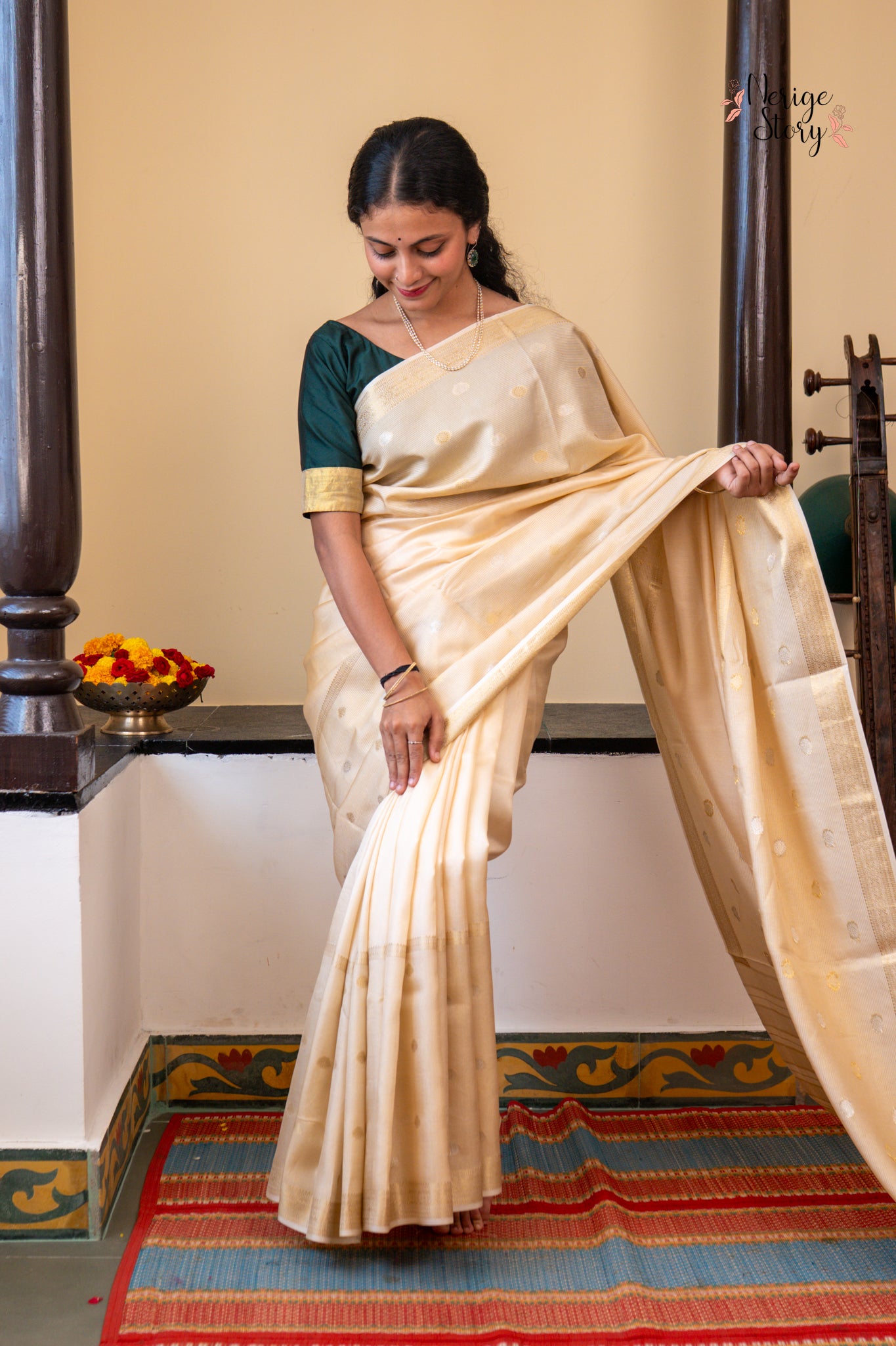 CHARUSHI (चारुशी)