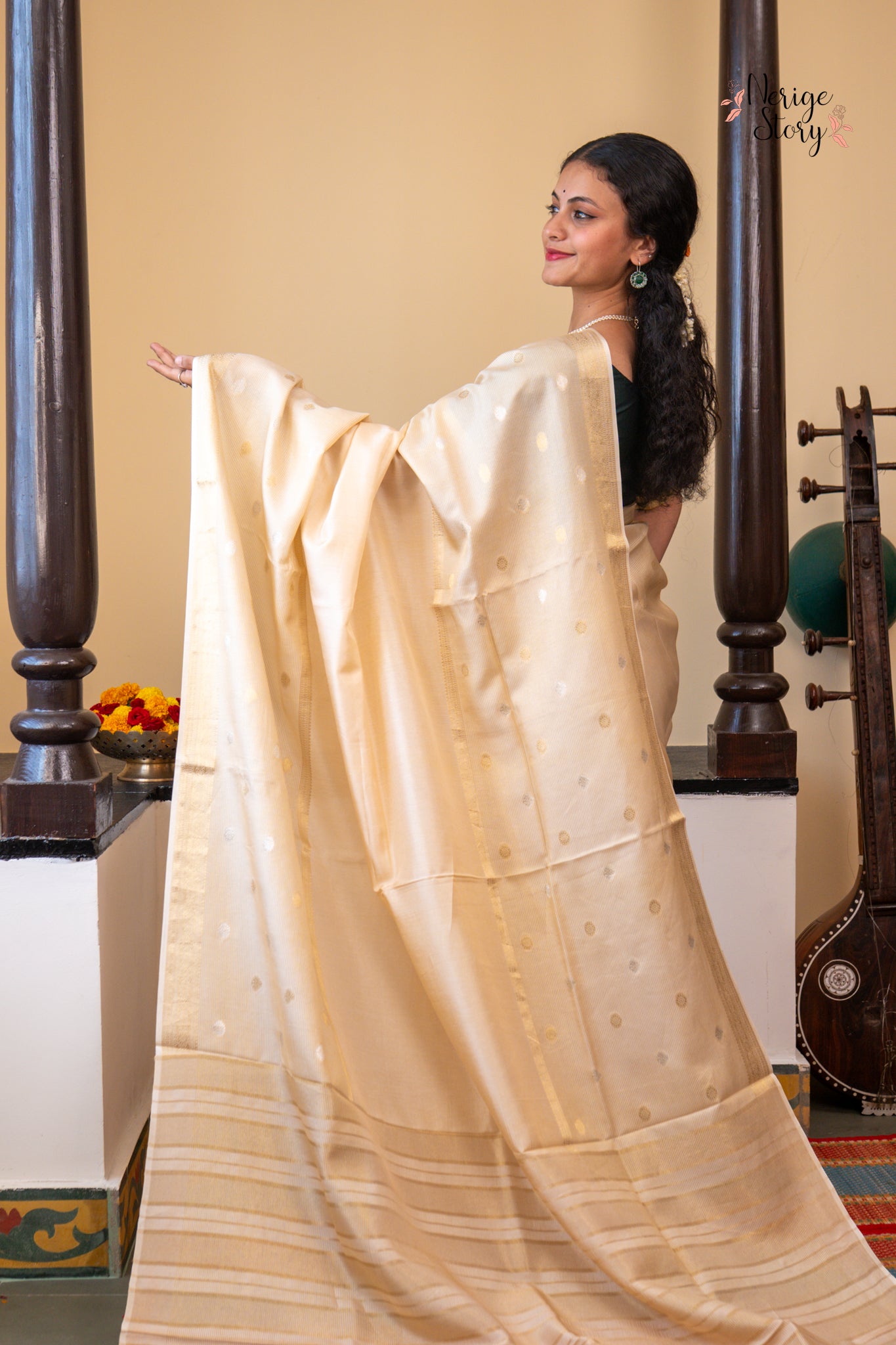 CHARUSHI (चारुशी)