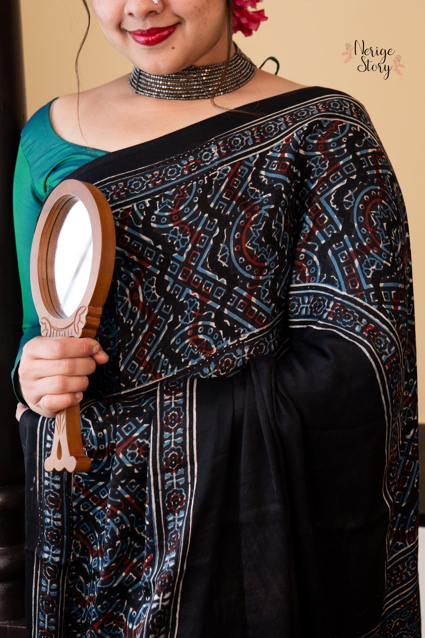 SANIKA (सनिका)