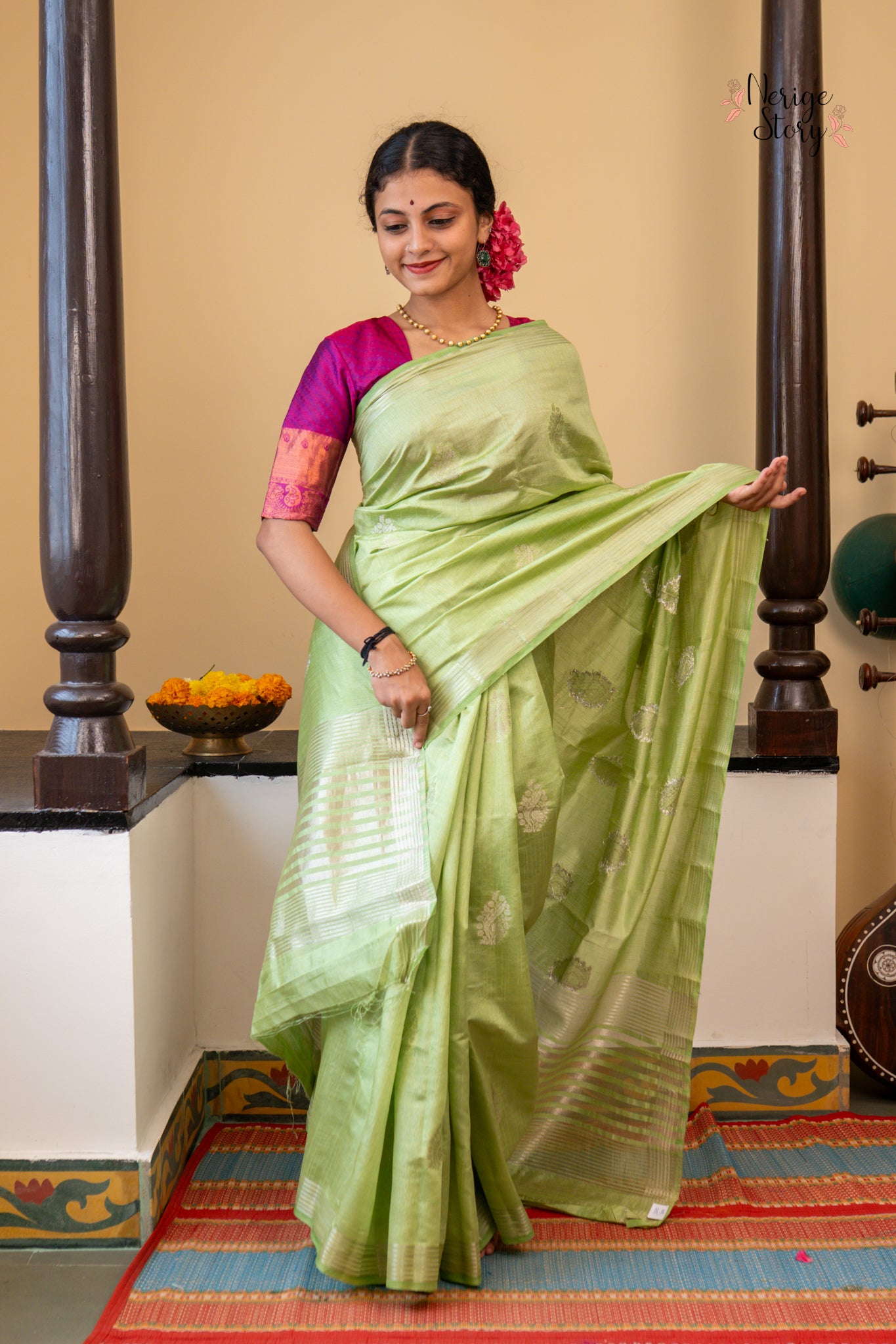 MRINALIKA (मृणालिका)