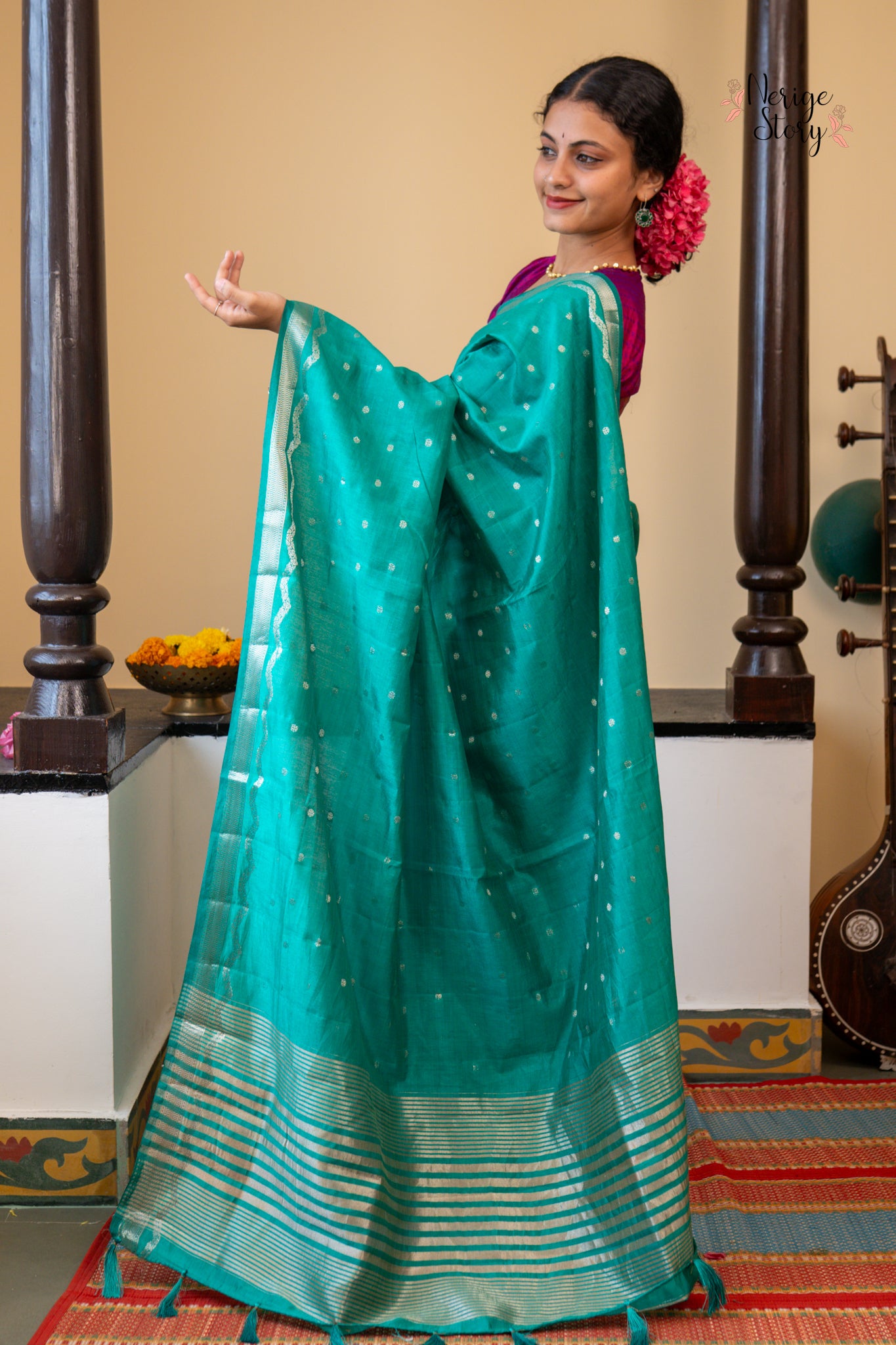 MONISHA (मोनिषा)