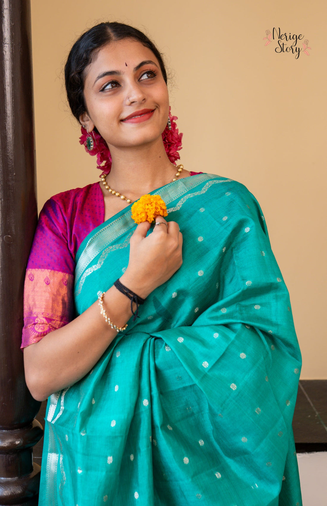 MONISHA (मोनिषा)