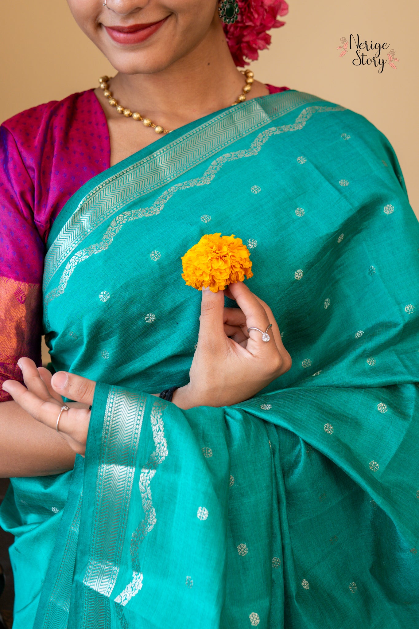 MONISHA (मोनिषा)