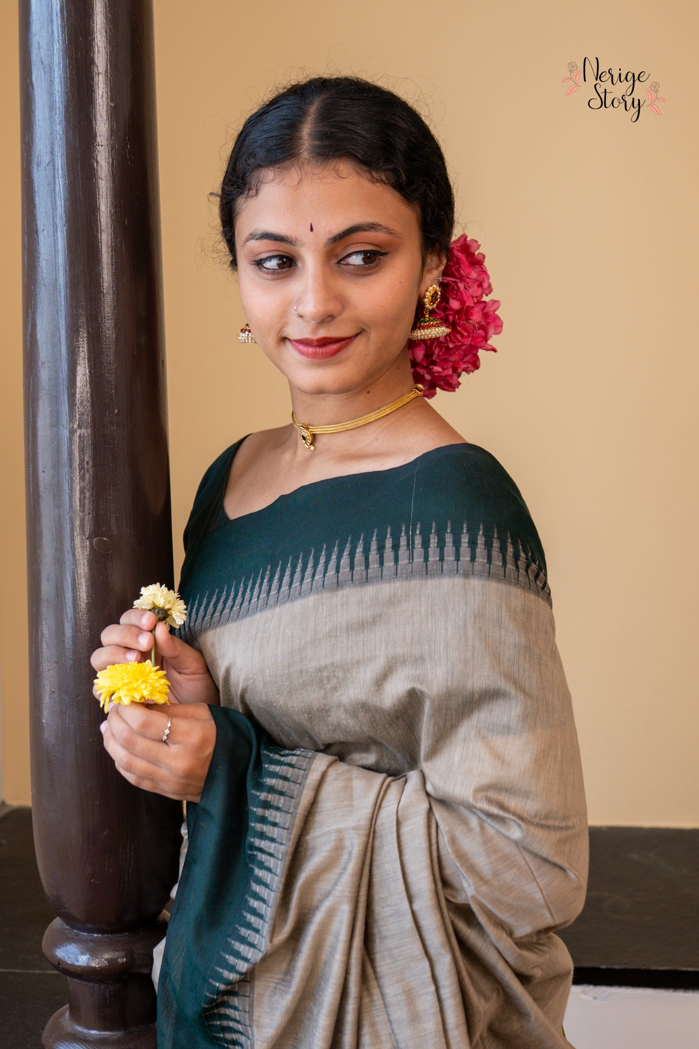 NAMITHA (ನಮಿತಾ)