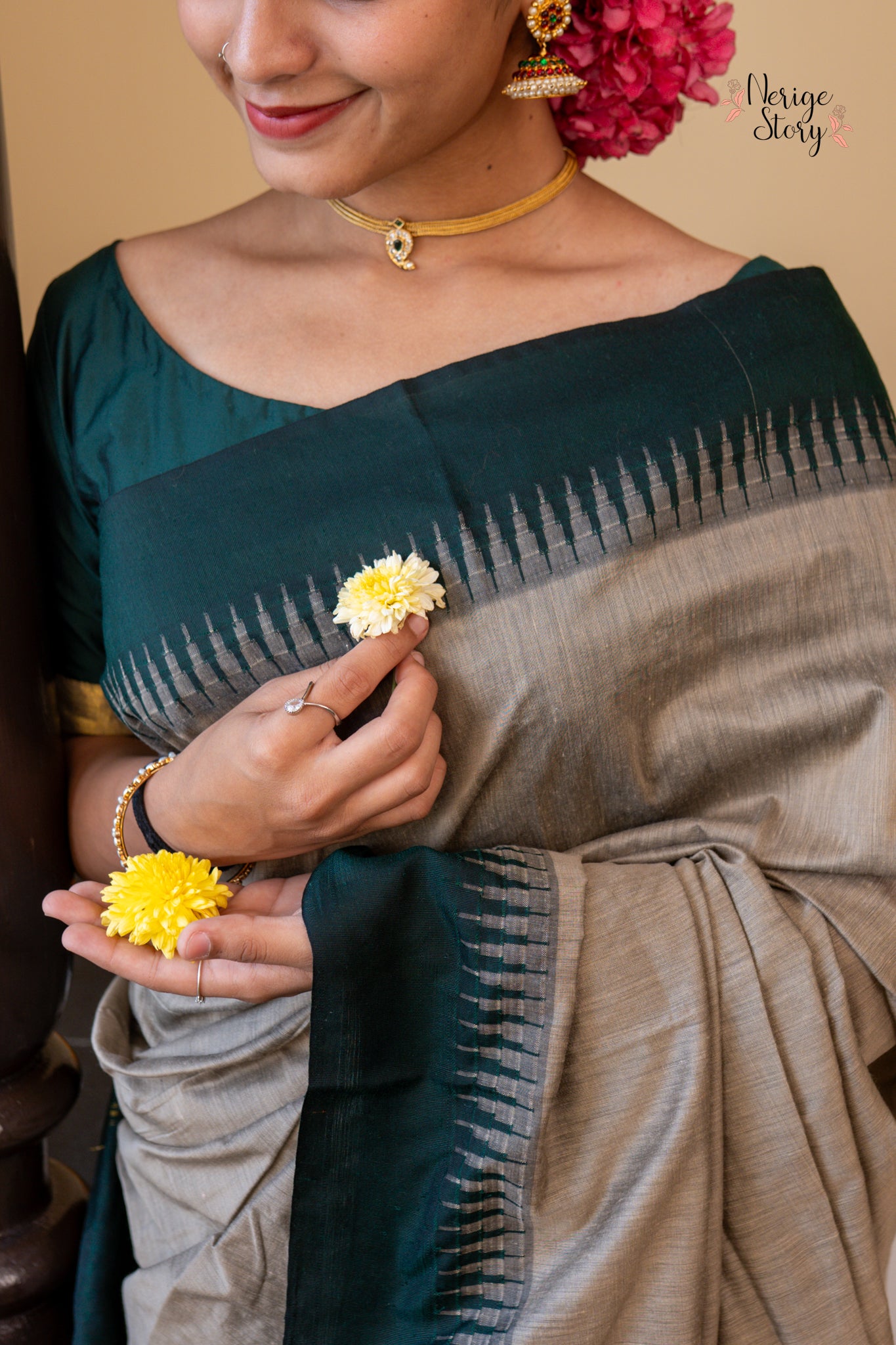 NAMITHA (ನಮಿತಾ)