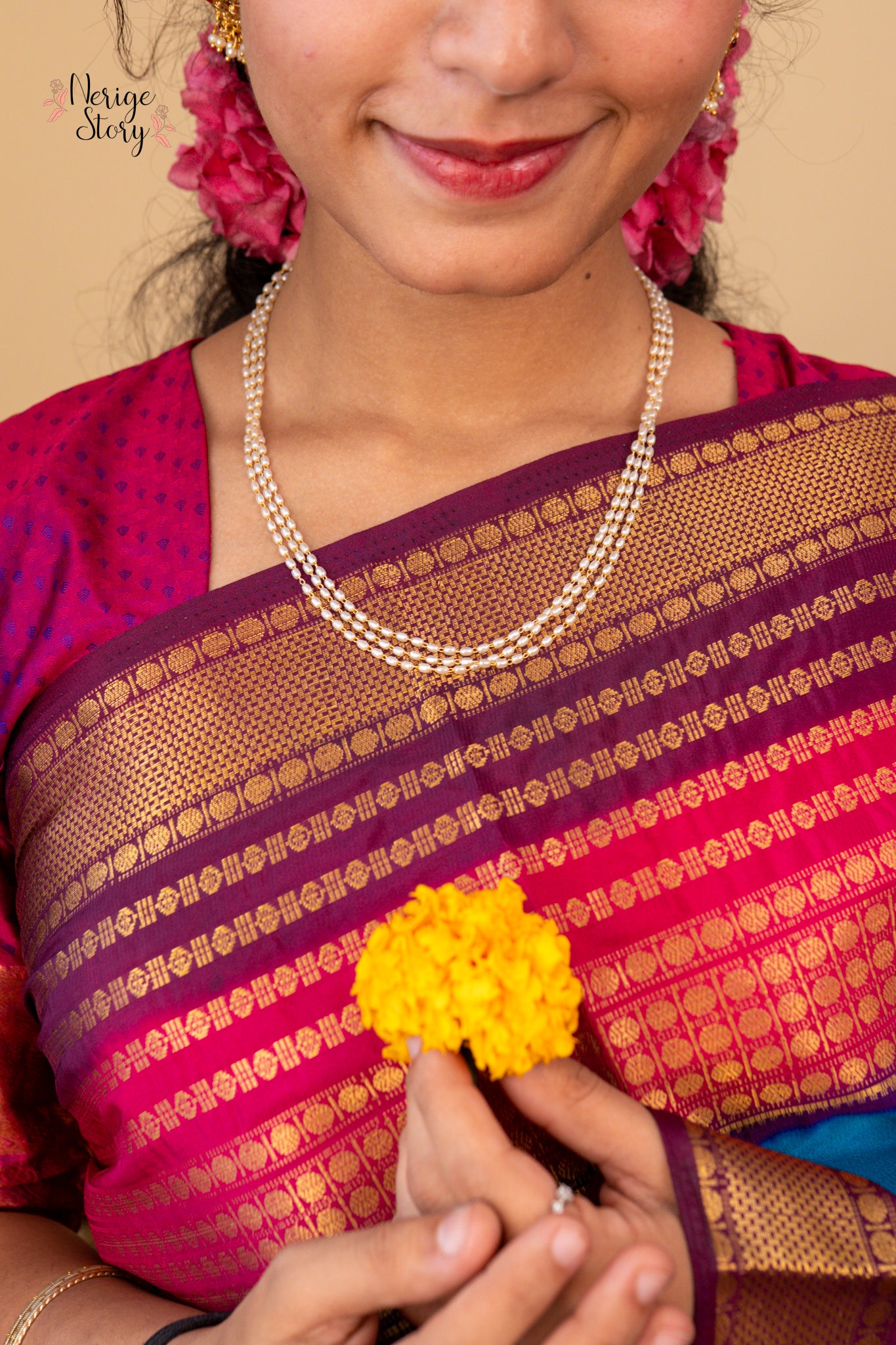 ADVAIA (अद्वैअ)