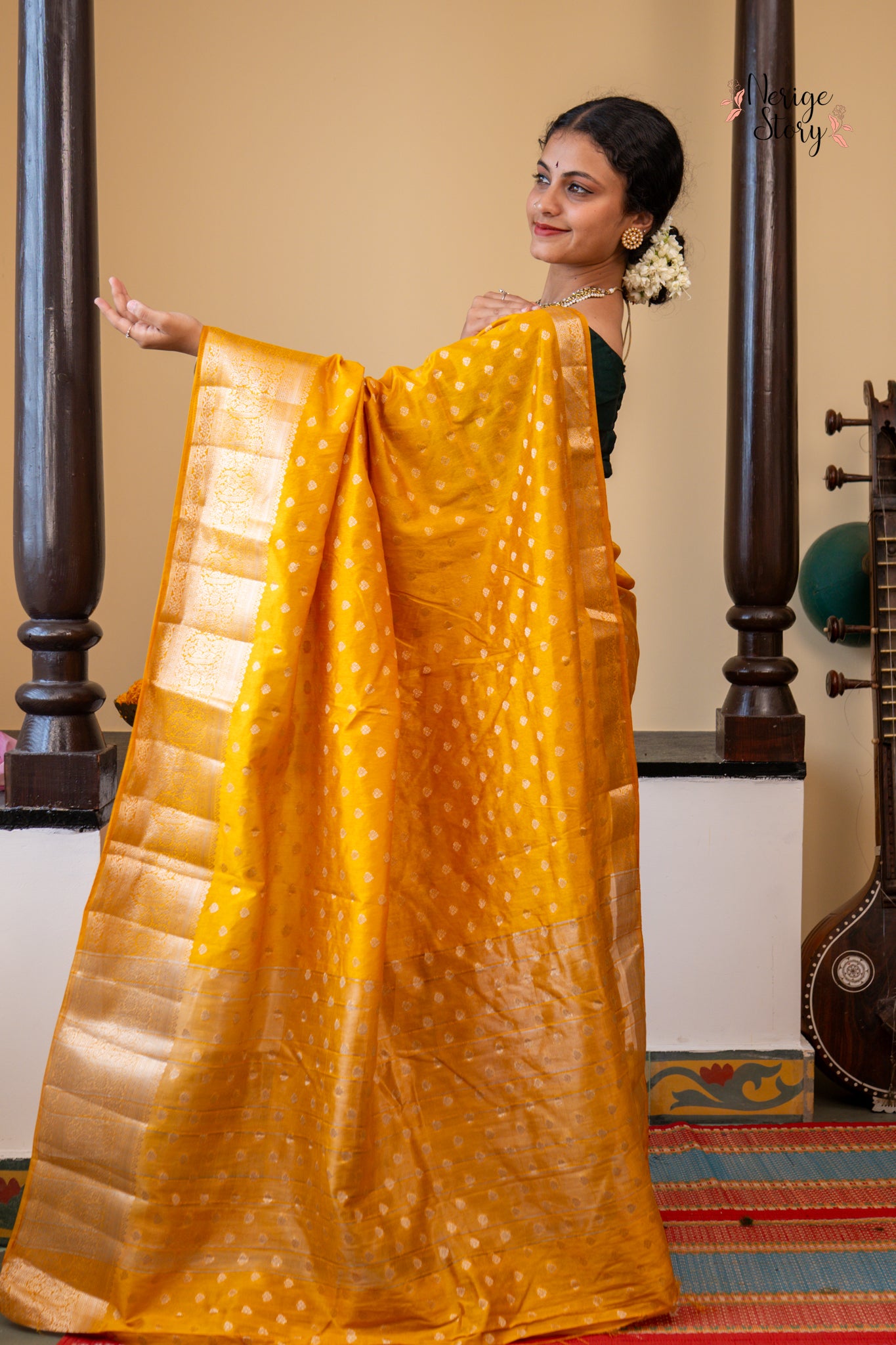 CHITRALI (चित्राली)