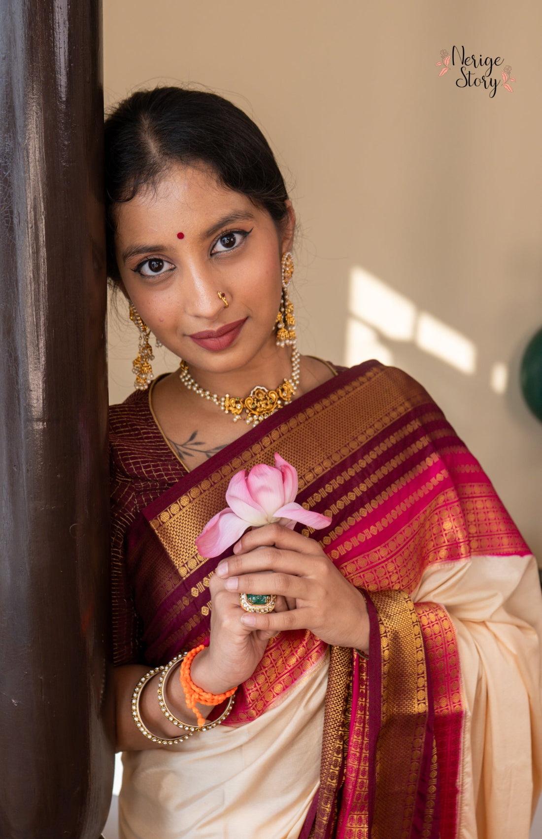 ANESHA (अनेशा)