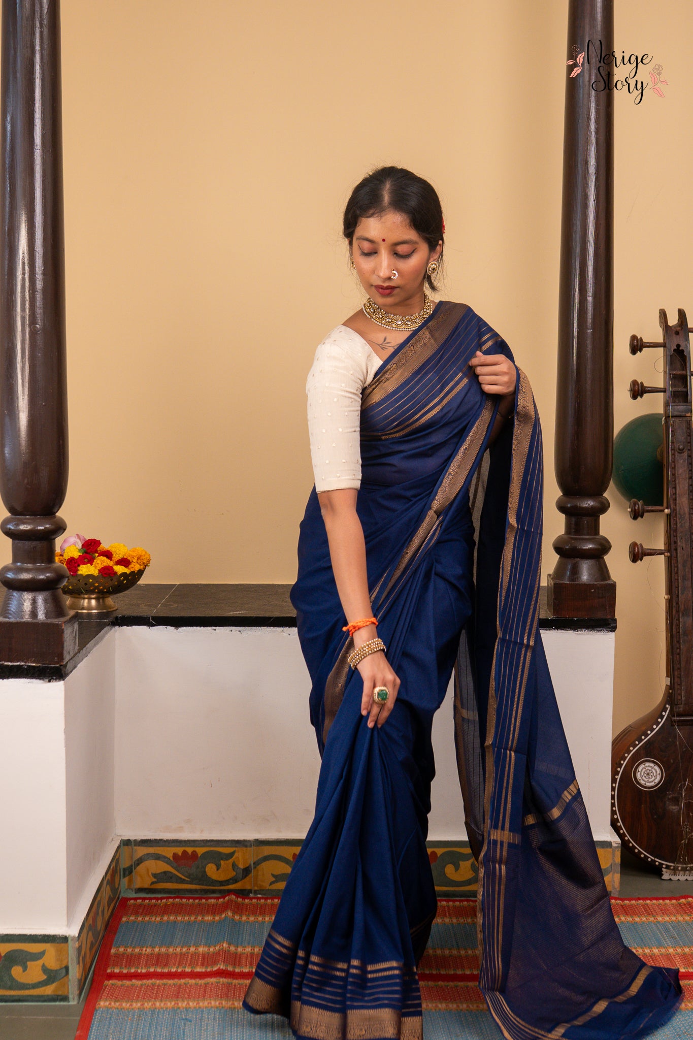 DIVYANSHI (दिव्यांशि)