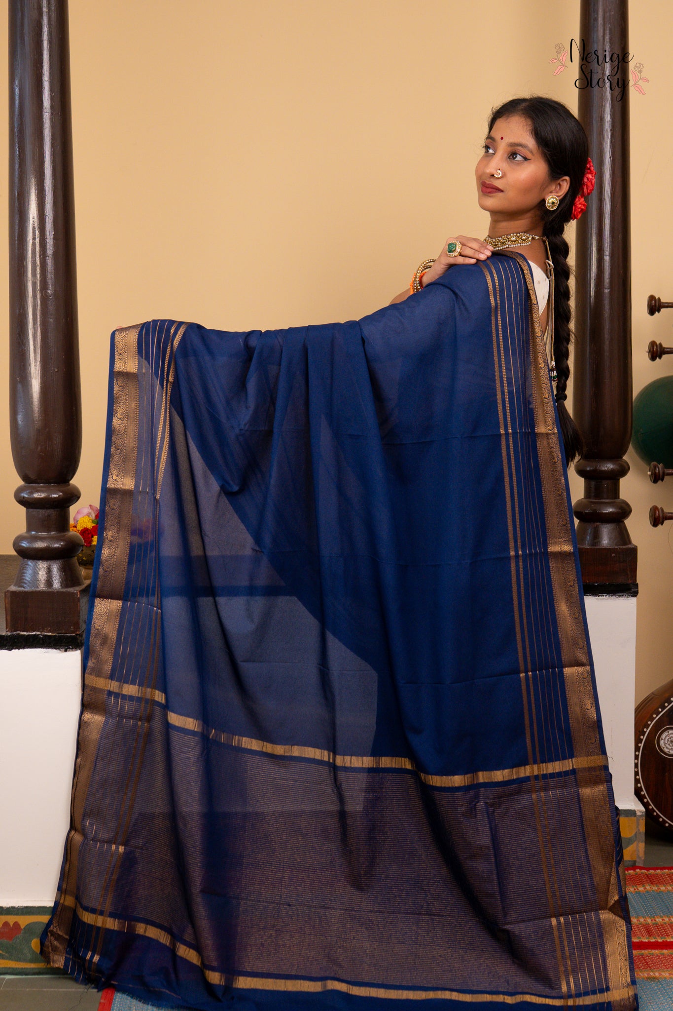 DIVYANSHI (दिव्यांशि)