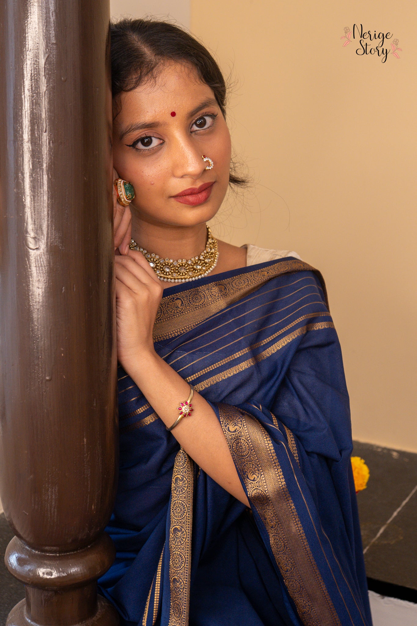 DIVYANSHI (दिव्यांशि)